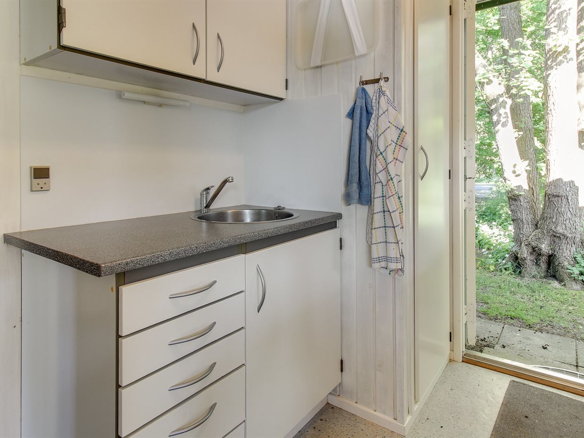 "Virve" - 300m from the sea - Binnen