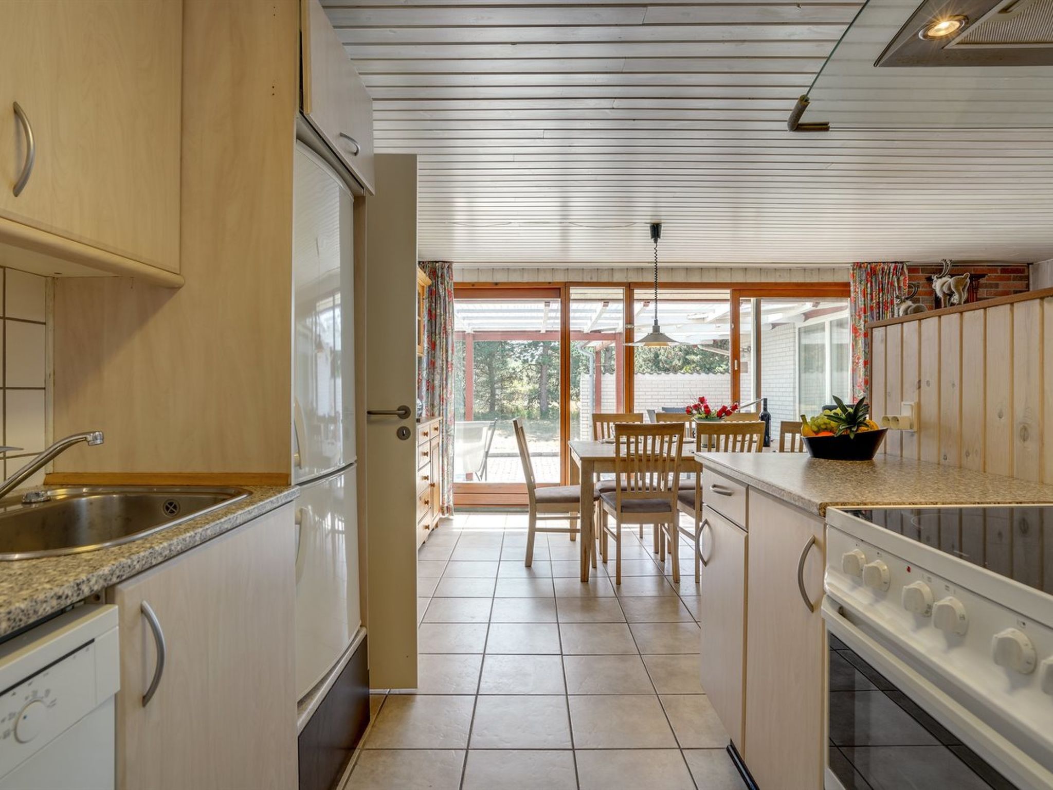 "Sitta" - 400m from the sea - Binnen