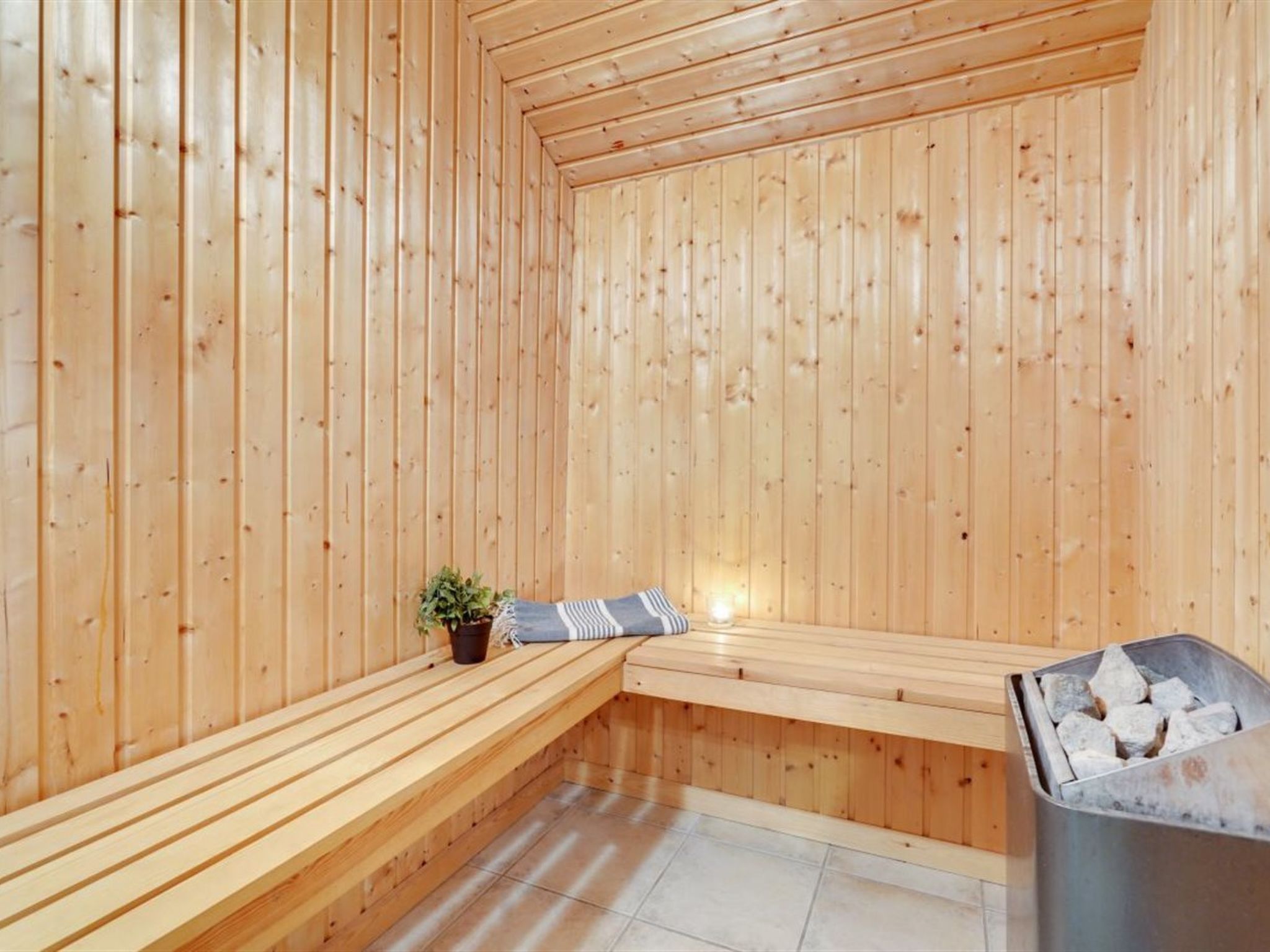 "Matine" - 800m from the sea - Drinnen