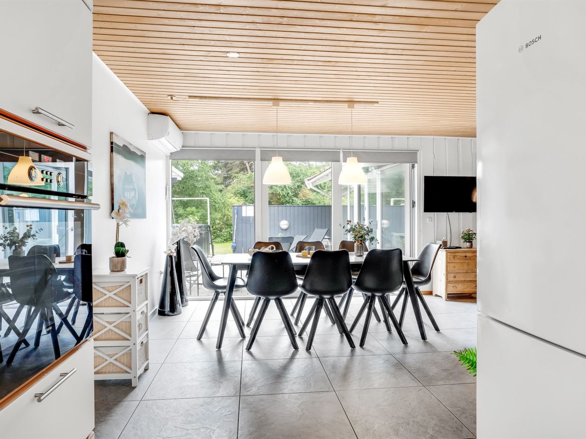 "Sverker" - 300m from the sea-Inside