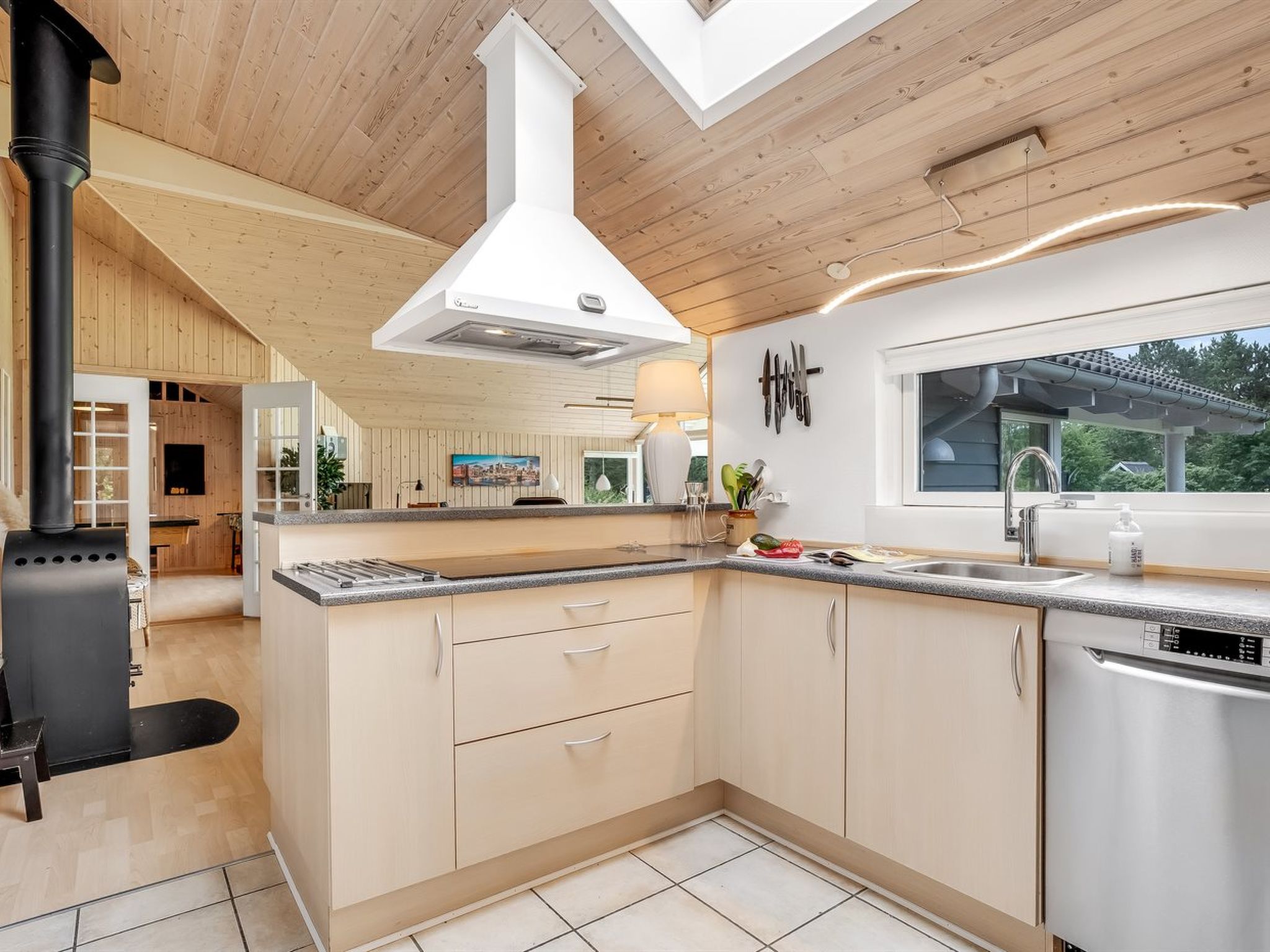 "Dorde" - 600m from the sea-Drinnen