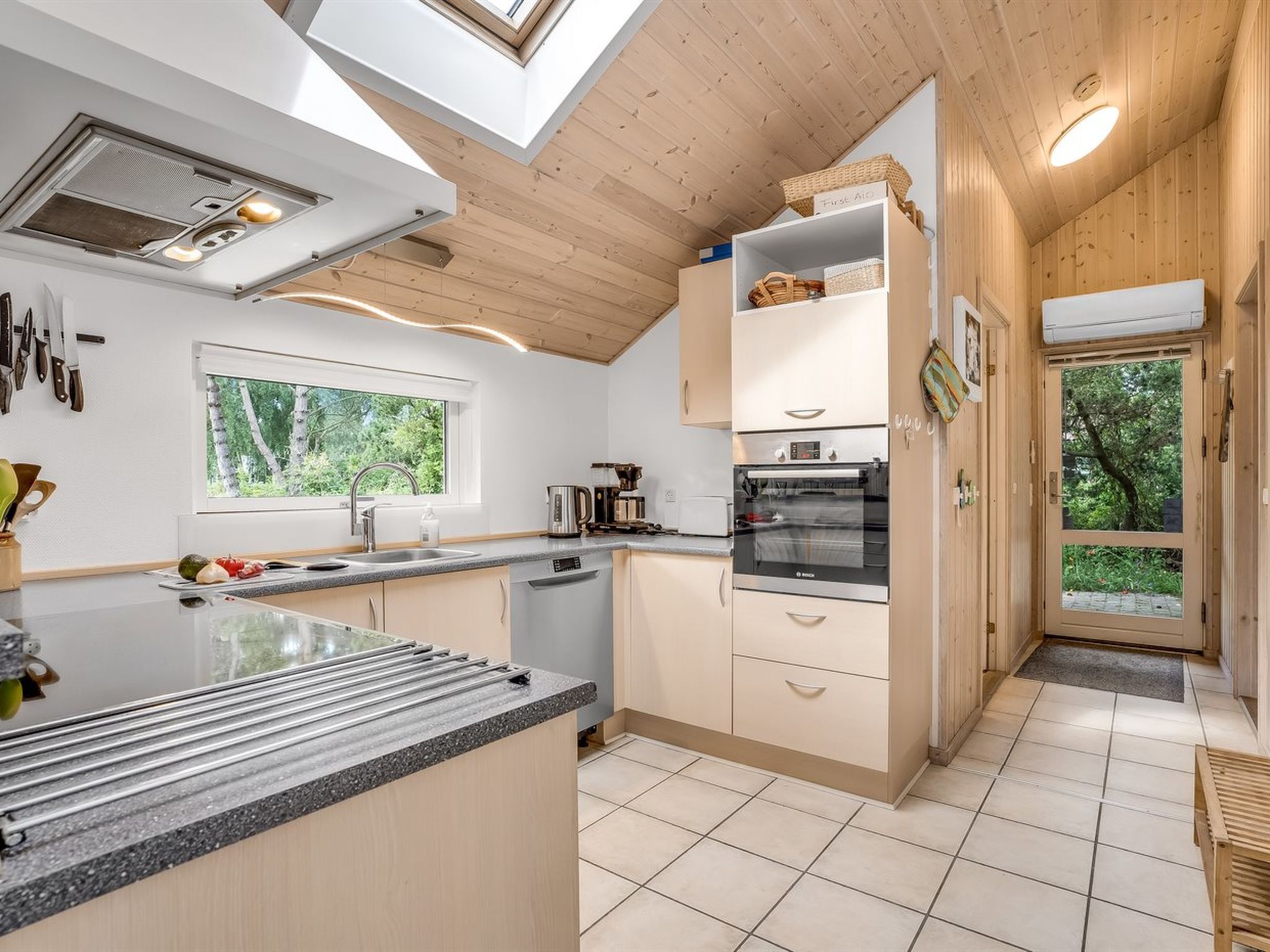 "Dorde" - 600m from the sea-Drinnen