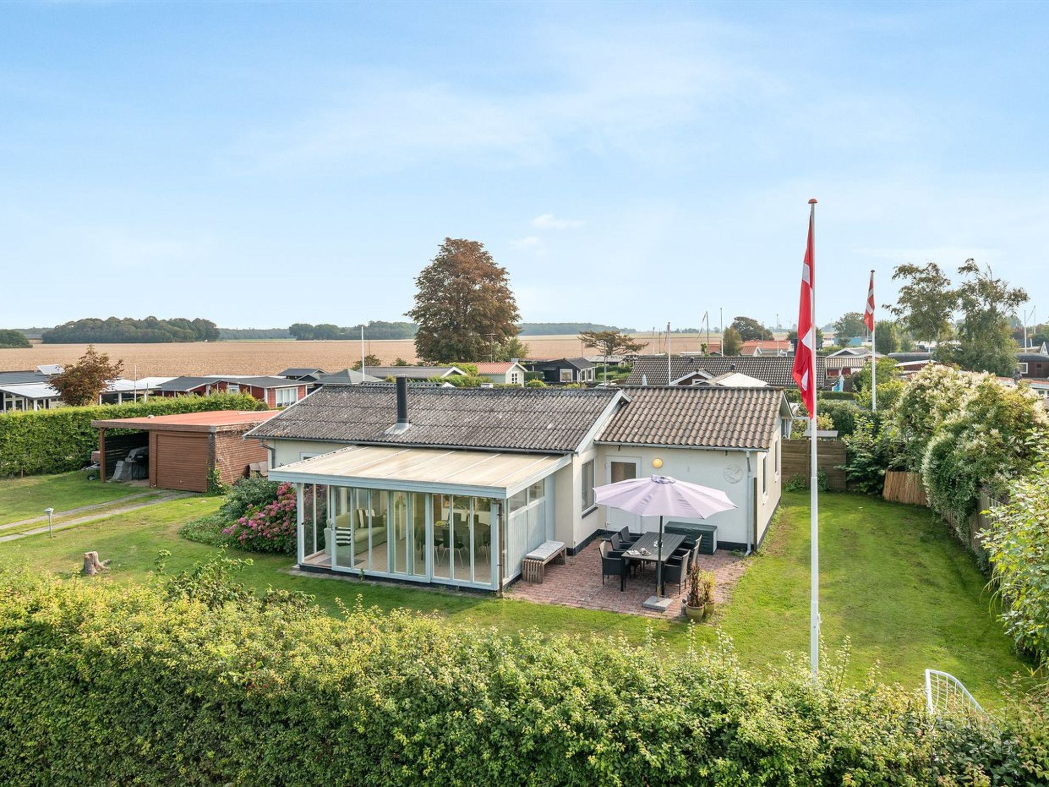 "Hattie" - 100m from the sea - Buiten
