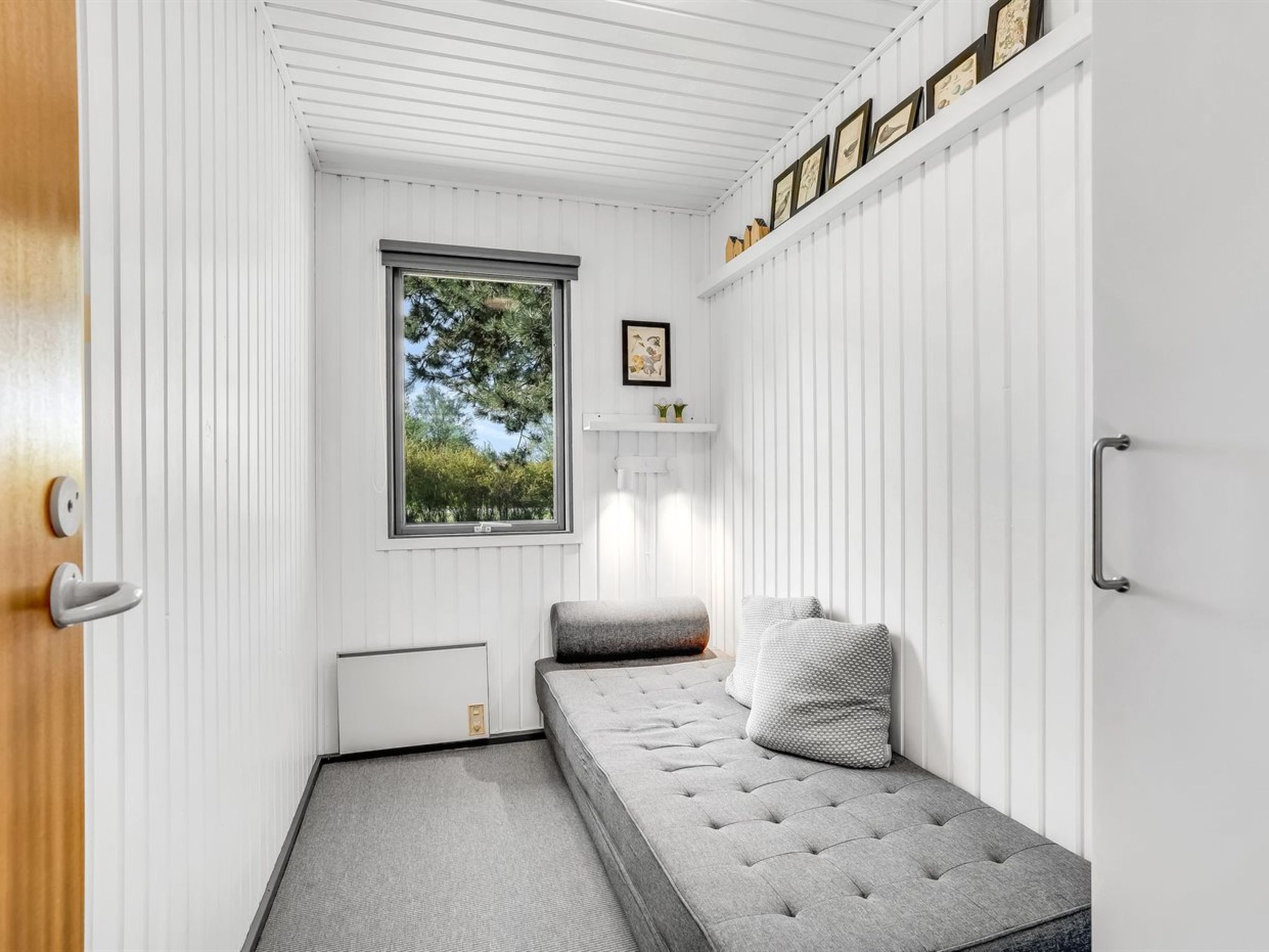 "Lars" - 250m from the sea