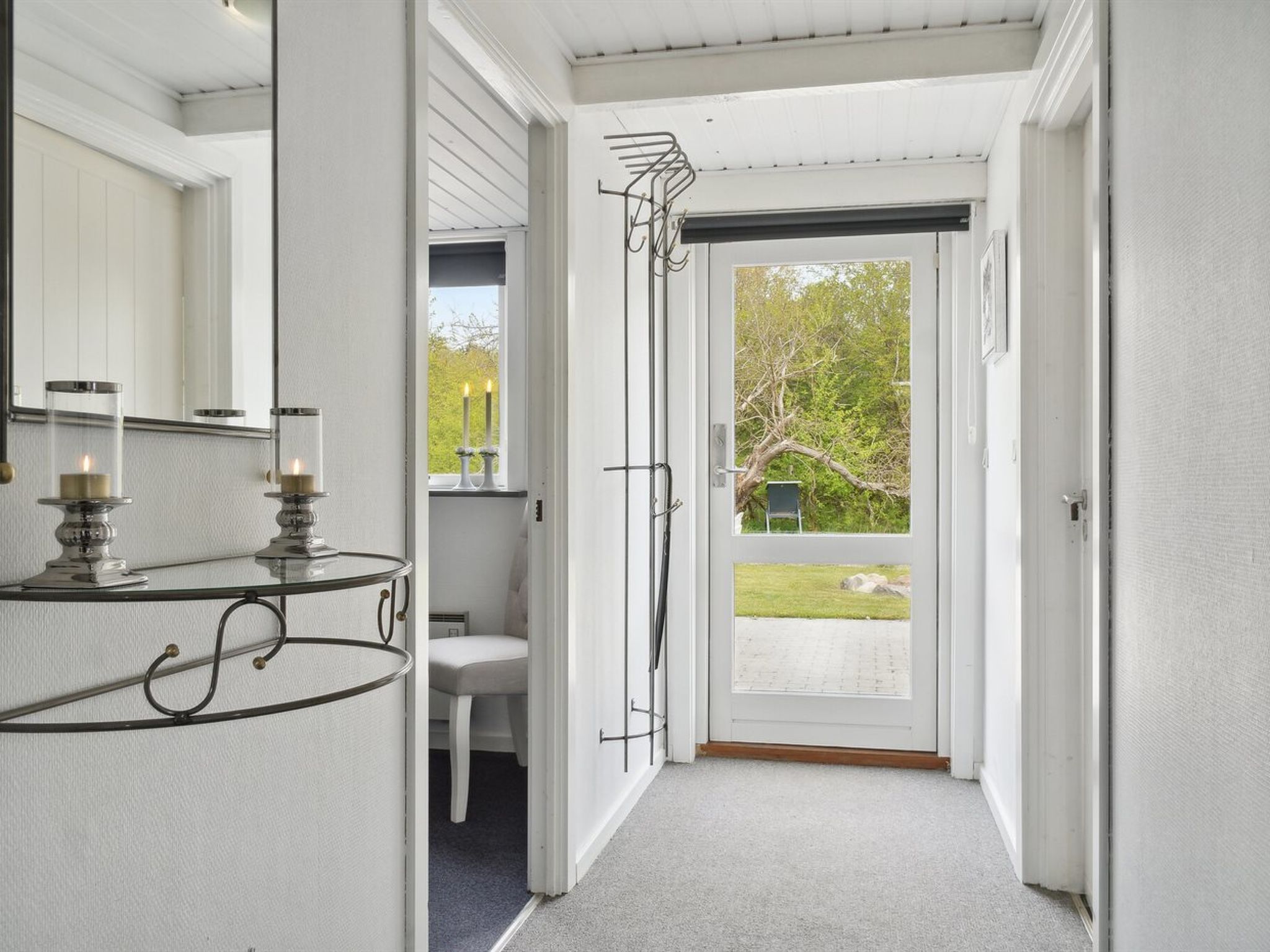 "Reidar" - 600m from the sea - Binnen