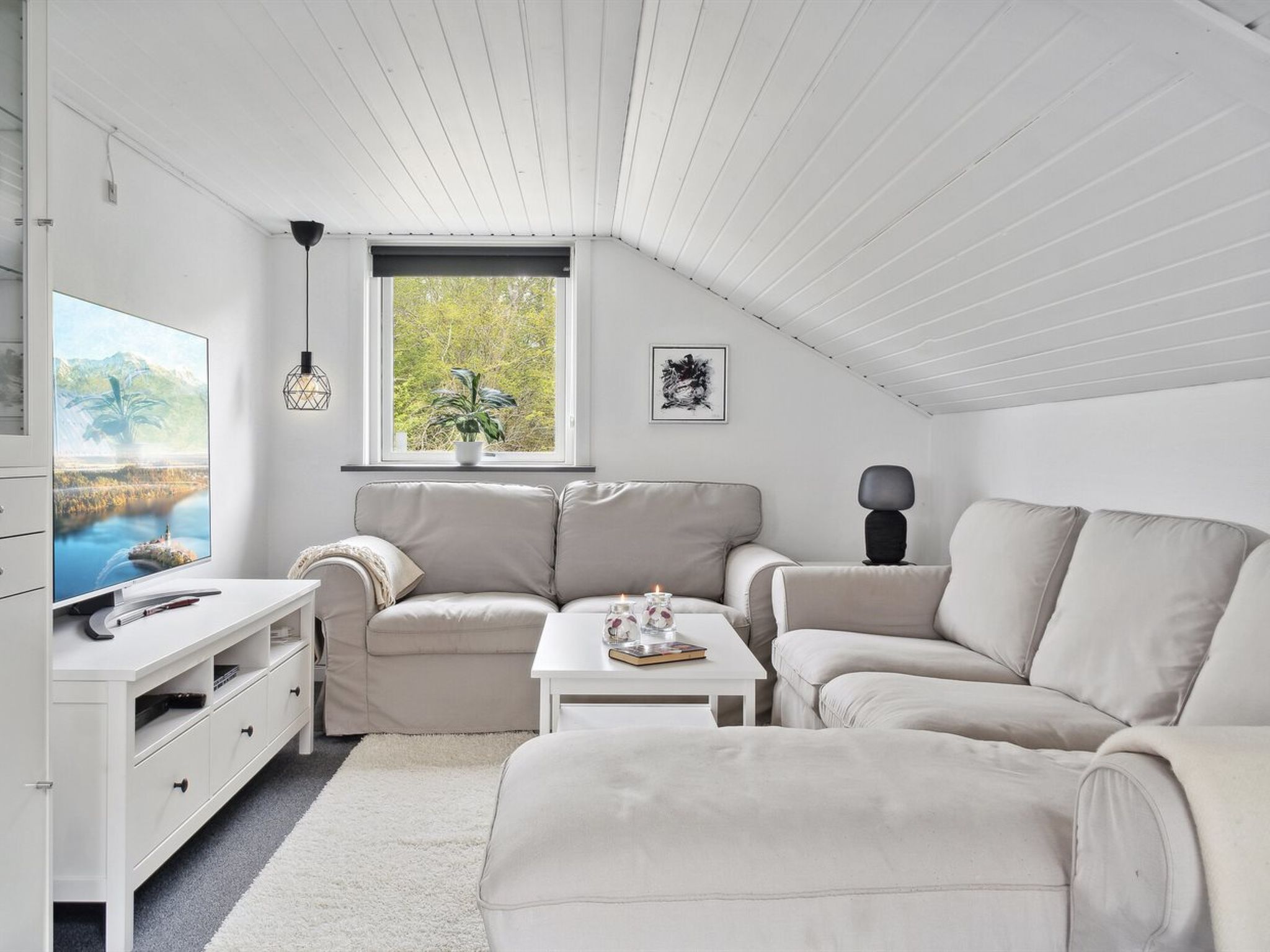 "Reidar" - 600m from the sea - Binnen