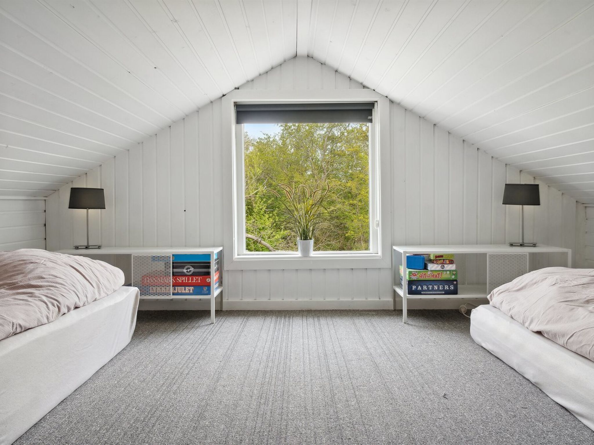 "Reidar" - 600m from the sea - Binnen