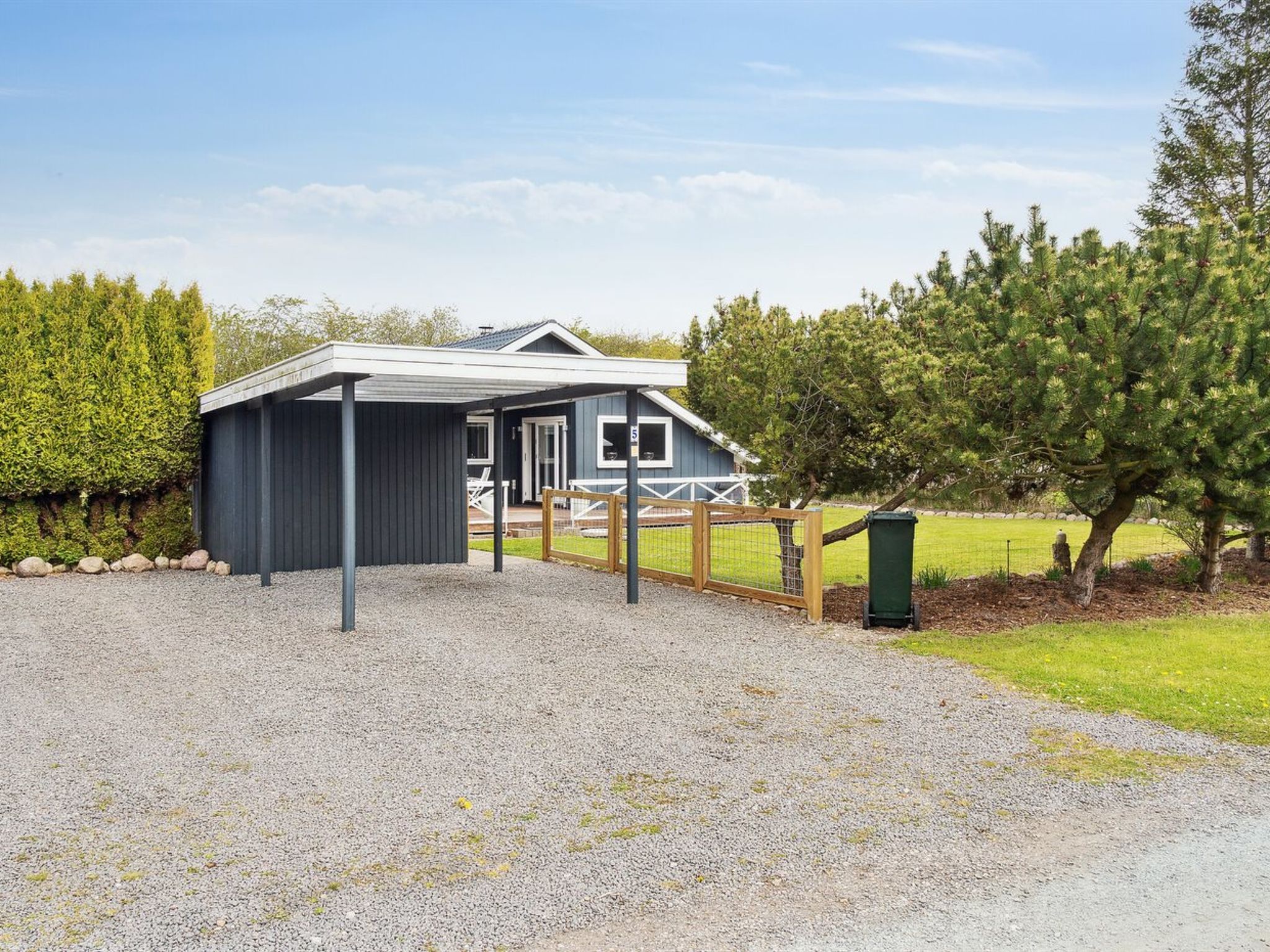 "Reidar" - 600m from the sea - Buiten