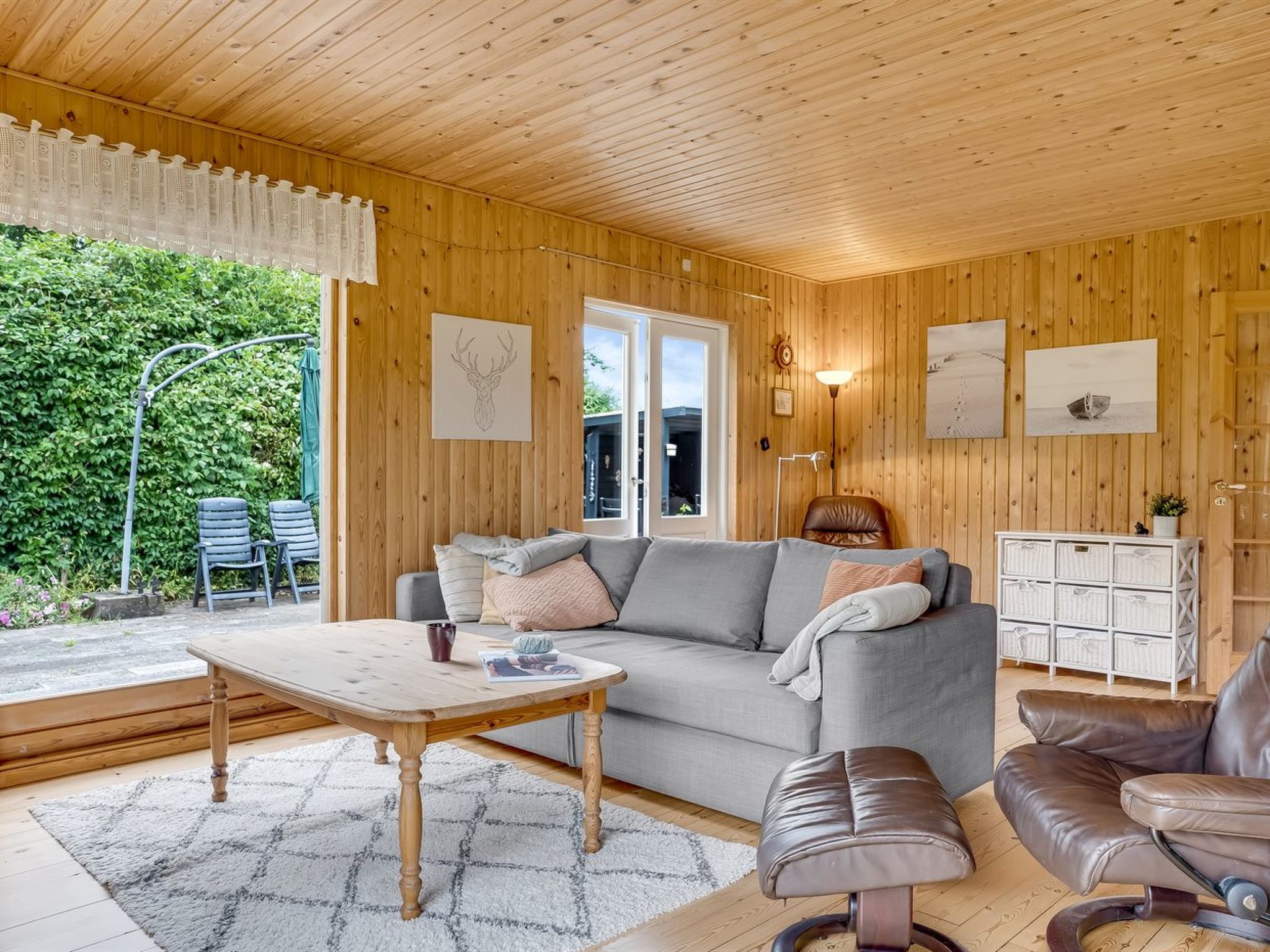 "Rikhard" - 75m from the sea-Binnen