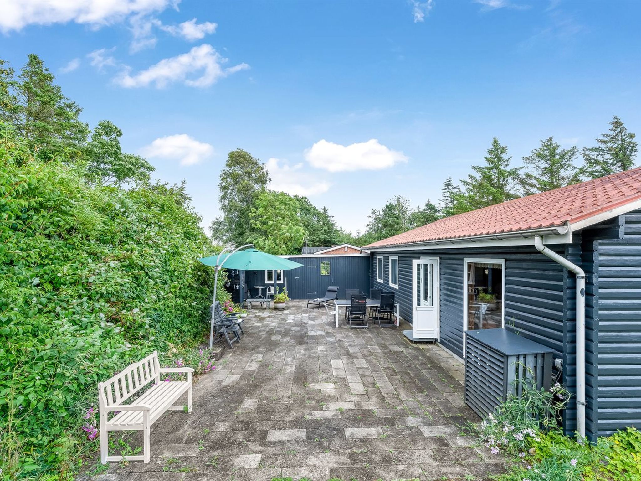 "Rikhard" - 75m from the sea - Buiten