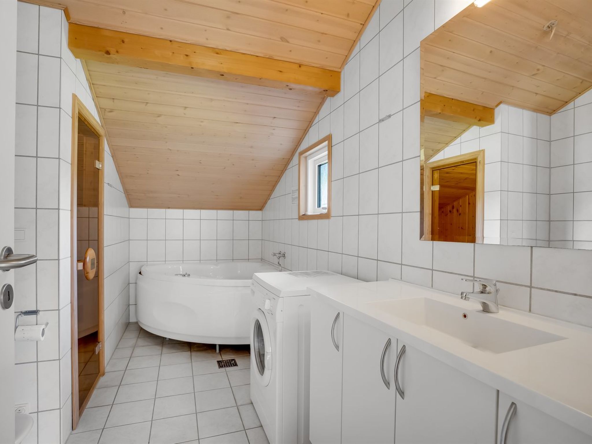 Maison "Alvina" - 45m from the sea – Salle de bains, photo 3 sur 23