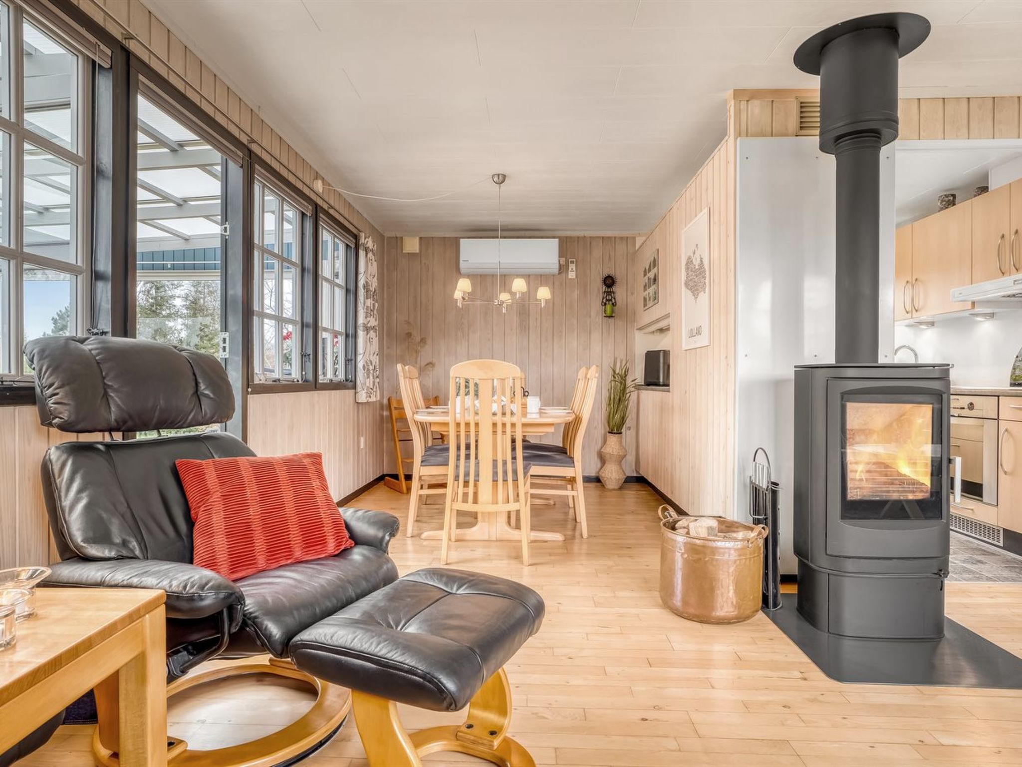 "Thorir" - 500m from the sea - Binnen