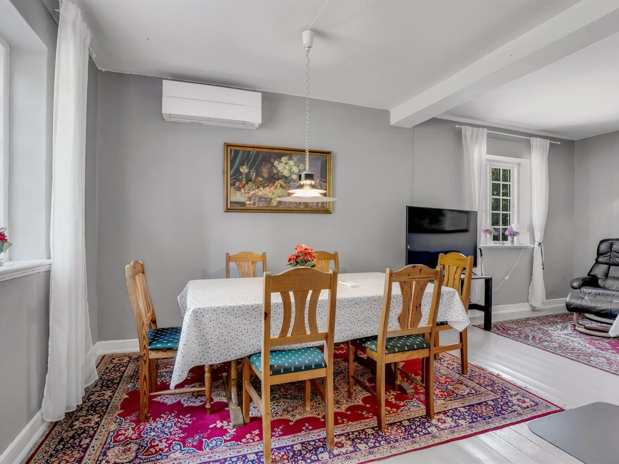 "Iivo" - 1.3km from the sea-Inside