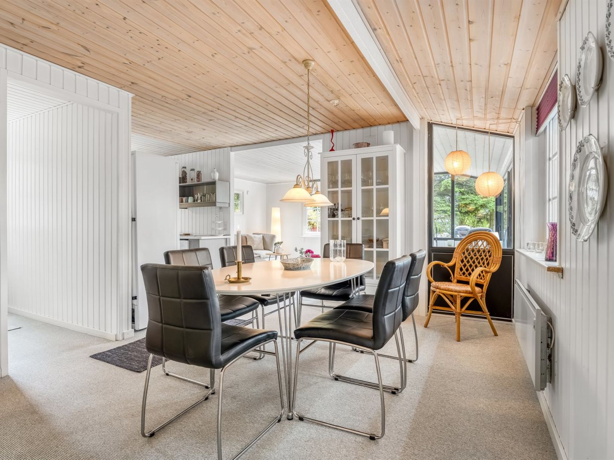 "Aiske" - 700m from the sea - Binnen