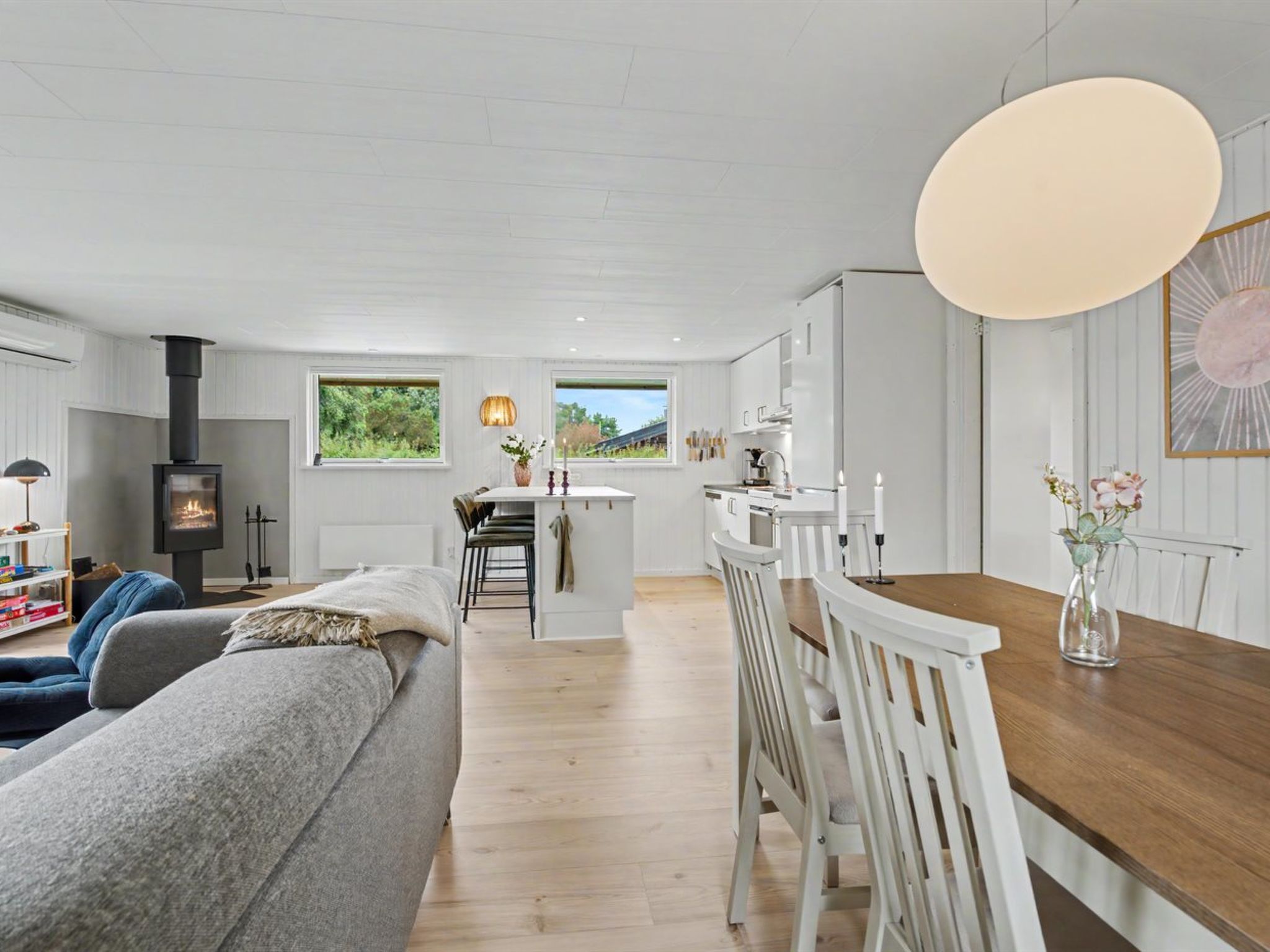 "Trineke" - 400m from the sea - Binnen