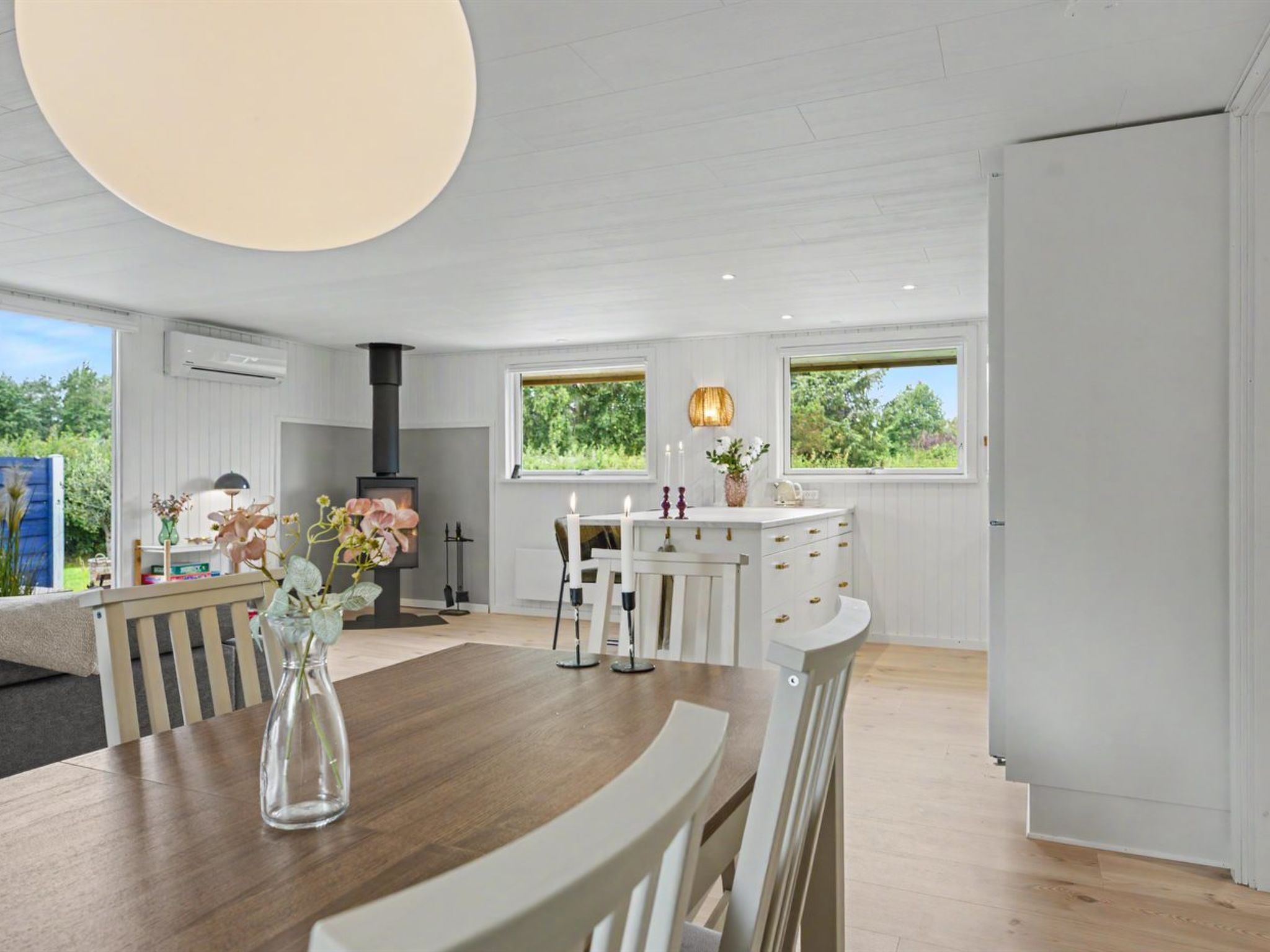 "Trineke" - 400m from the sea - Binnen