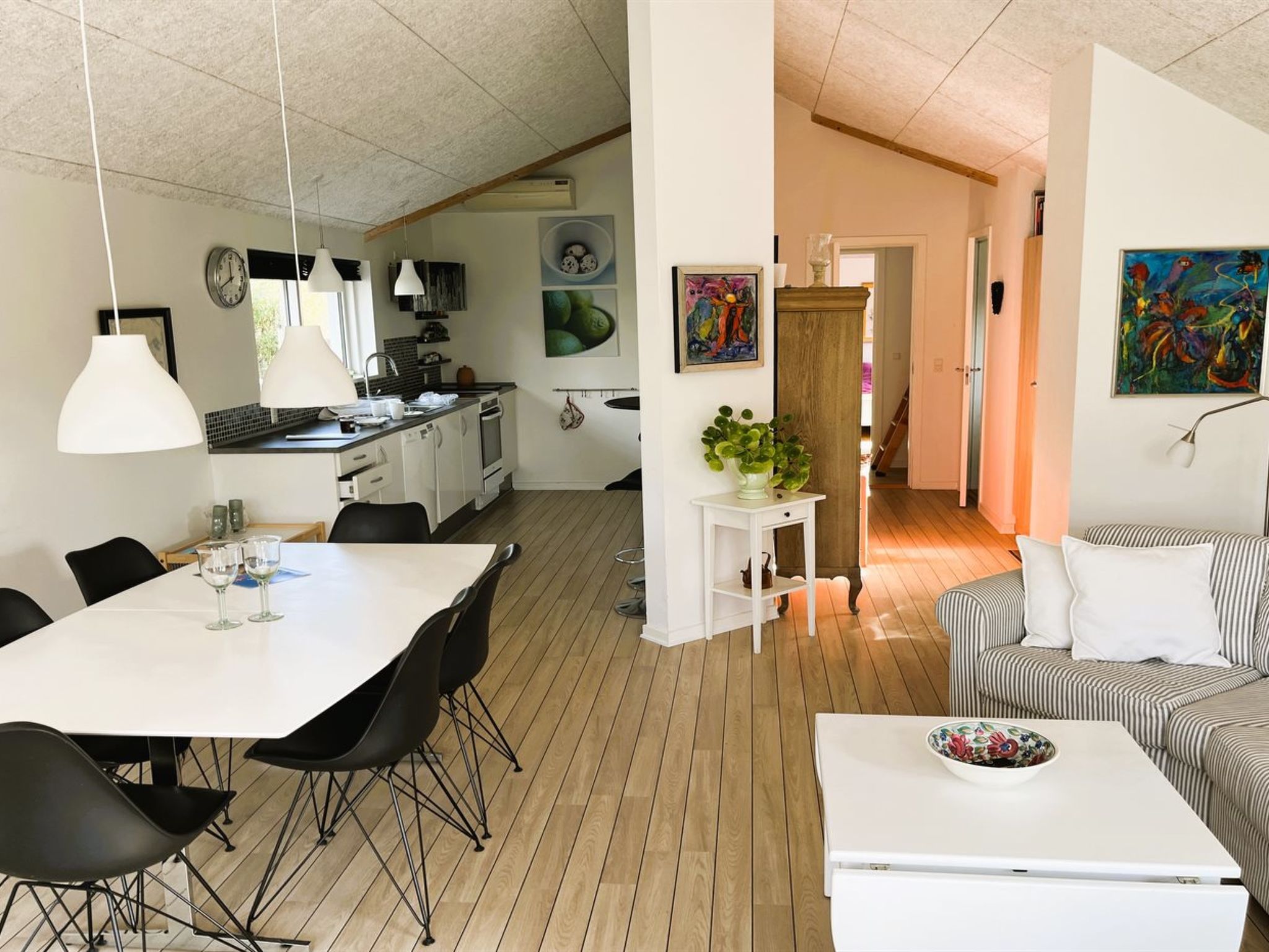 "Lanica" - 150m from the sea-Binnen
