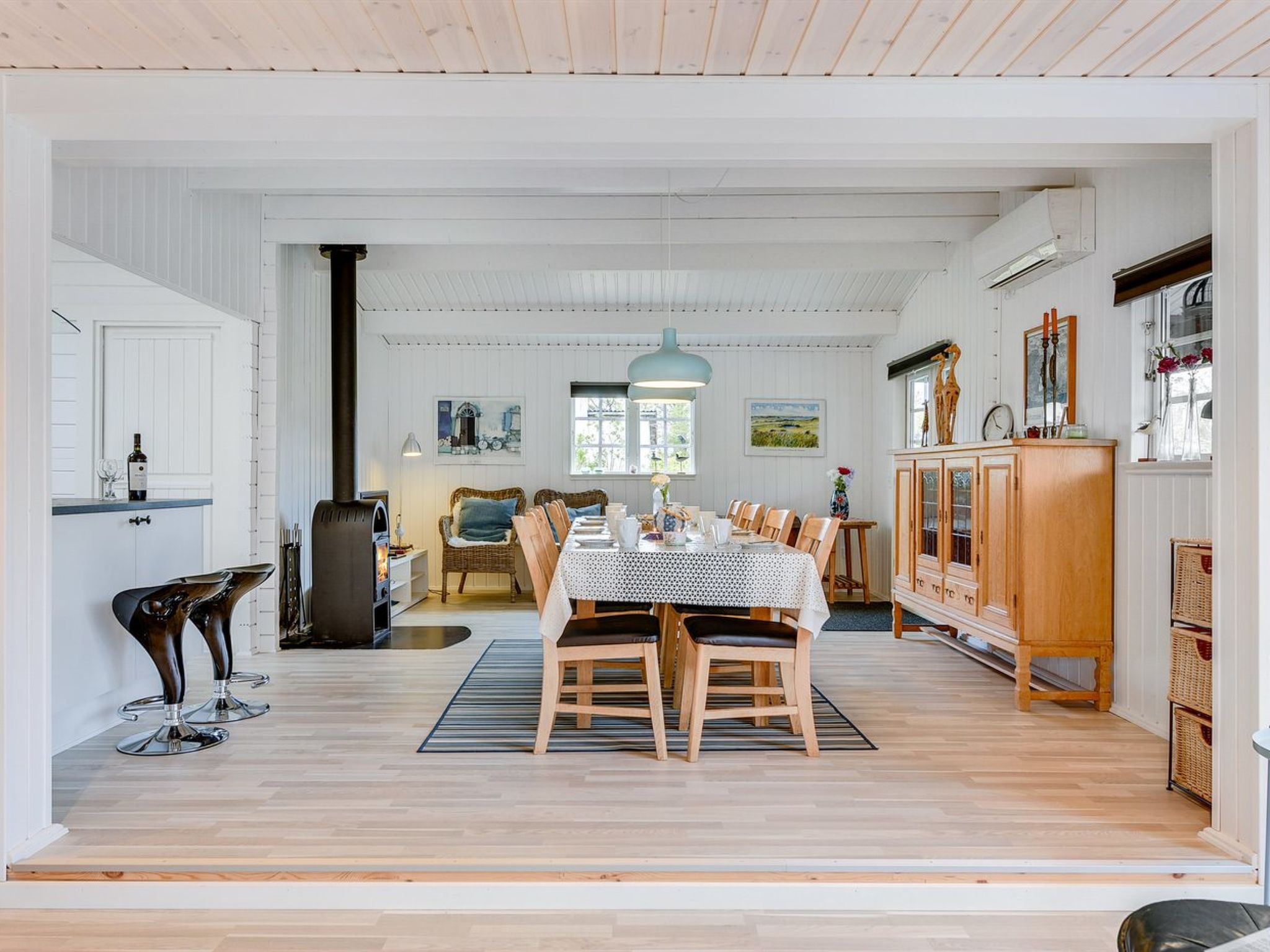 "Hardina" - 300m from the sea - Binnen