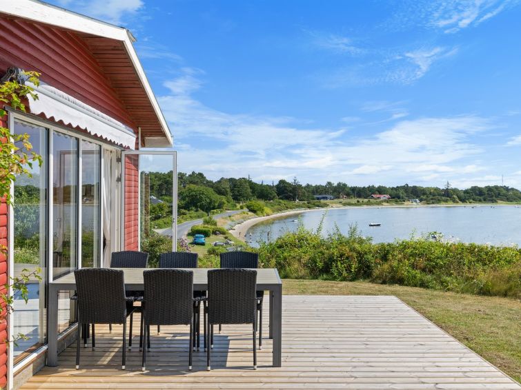 4-persoons vakantiehuis Rajna met zeezicht in Martofte in Martofte