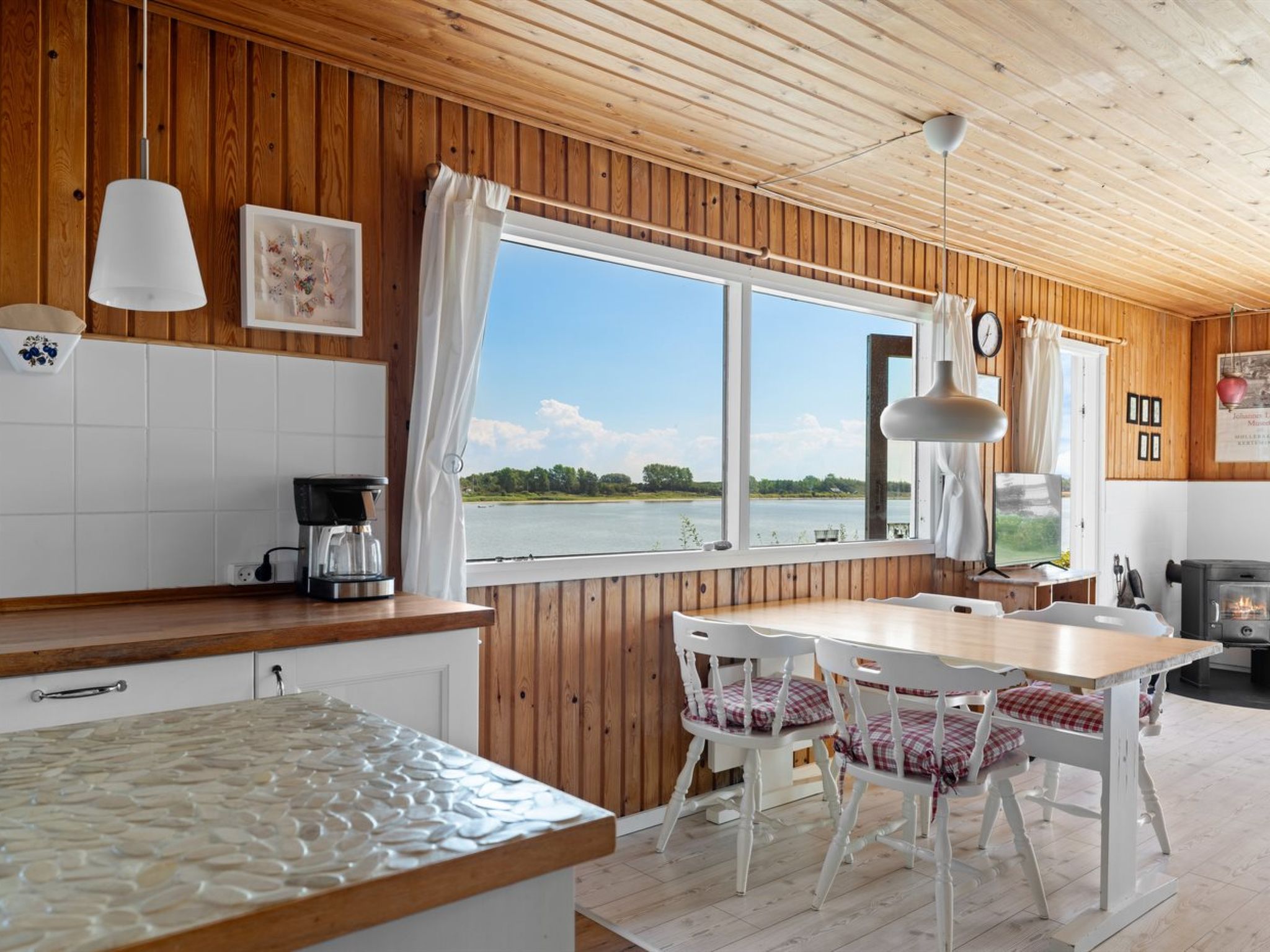 "Rajna" - 30m from the sea - Binnen