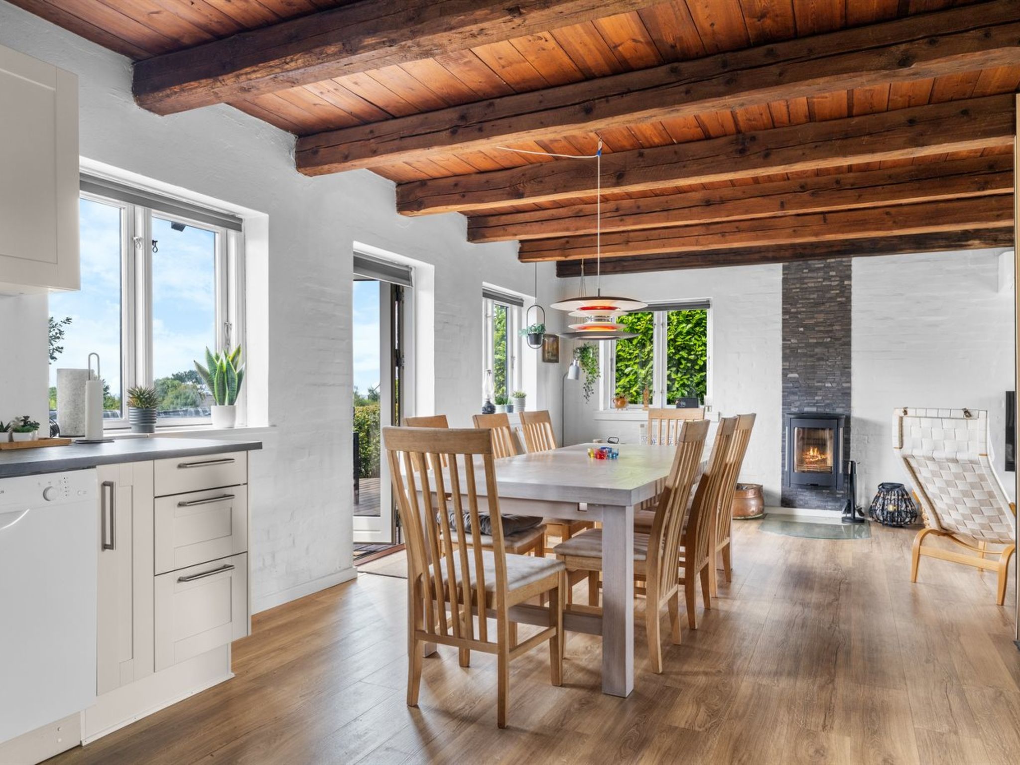 "Ina" - 210m from the sea-Binnen