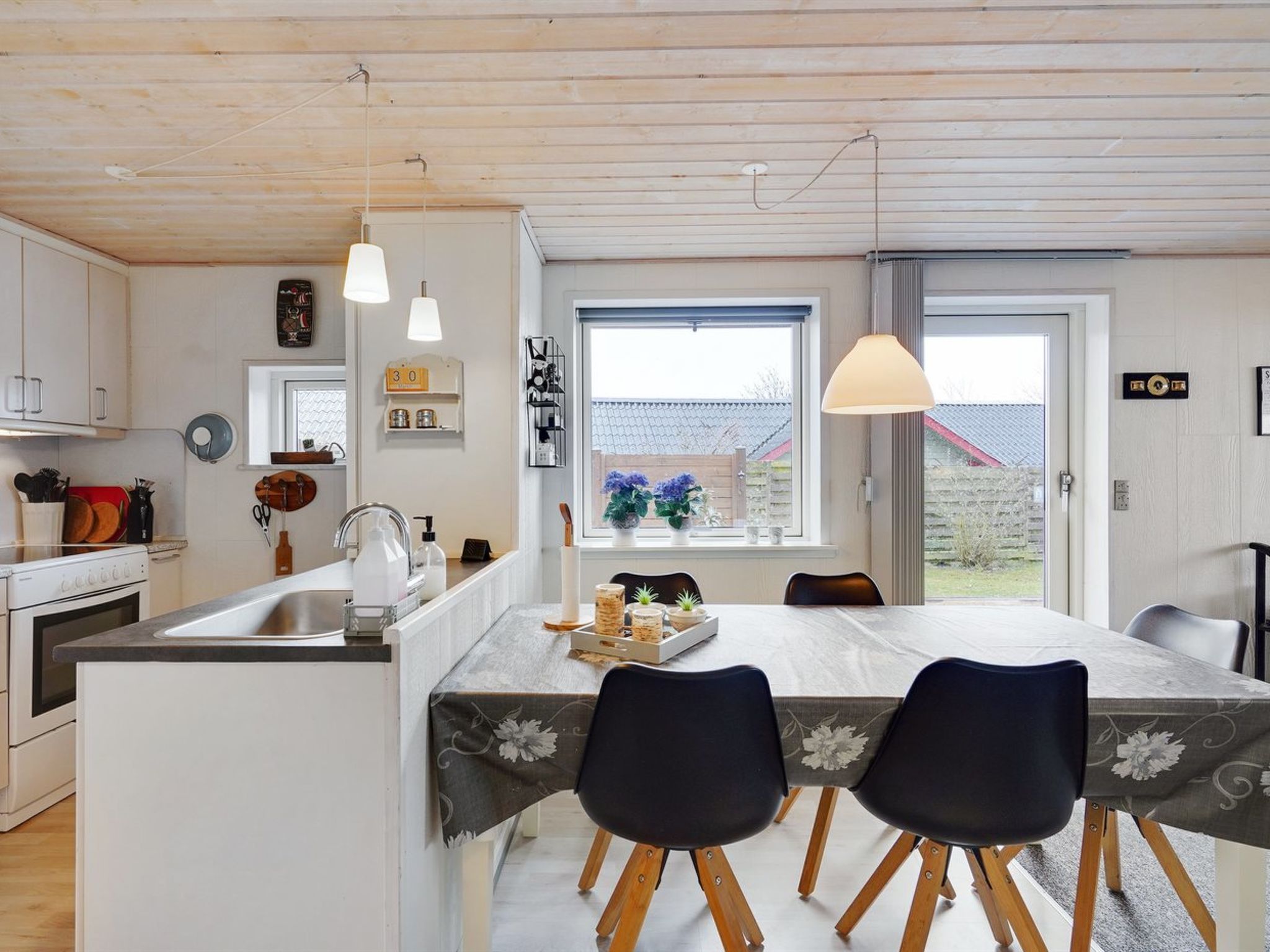 Photo of "Gisl" - 400m from the sea