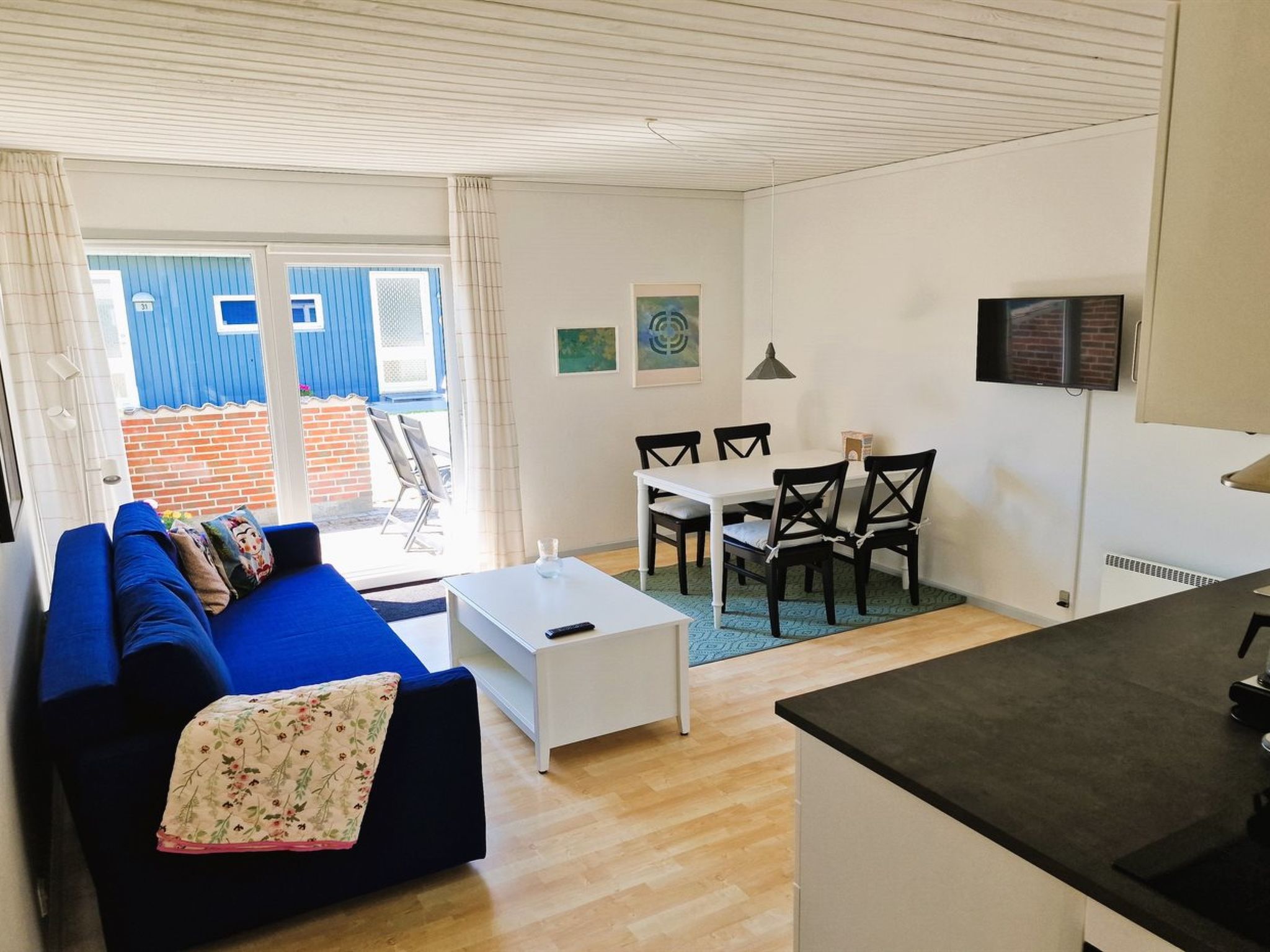 "Emira" - 50m from the sea - Binnen