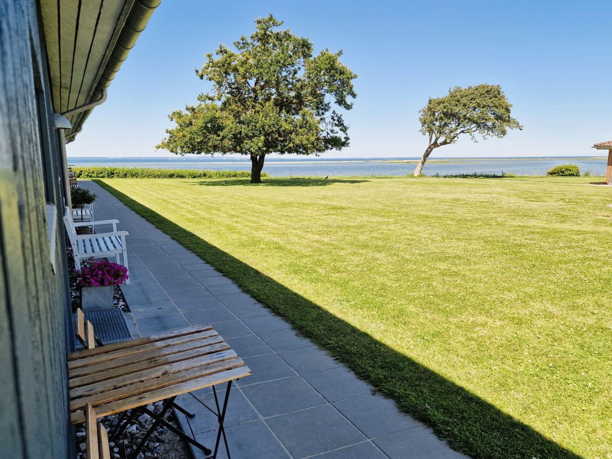 "Emira" - 50m from the sea - Buiten