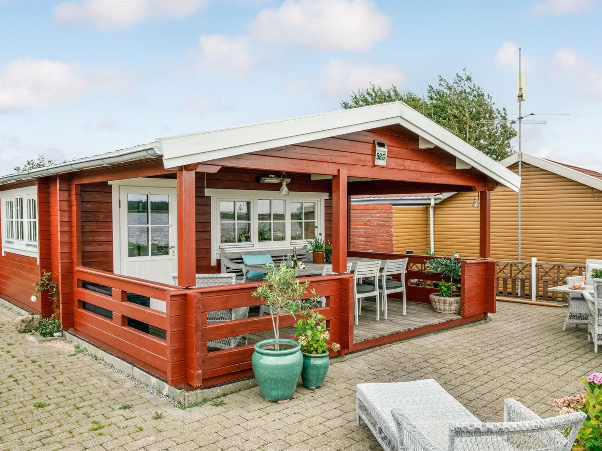 "Topi" - 15m from the sea - Buiten