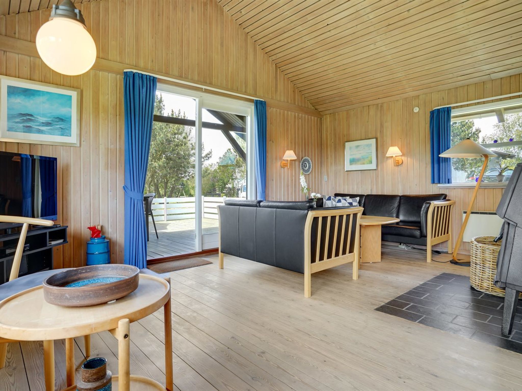 "Janne" - 400m from the sea - Binnen