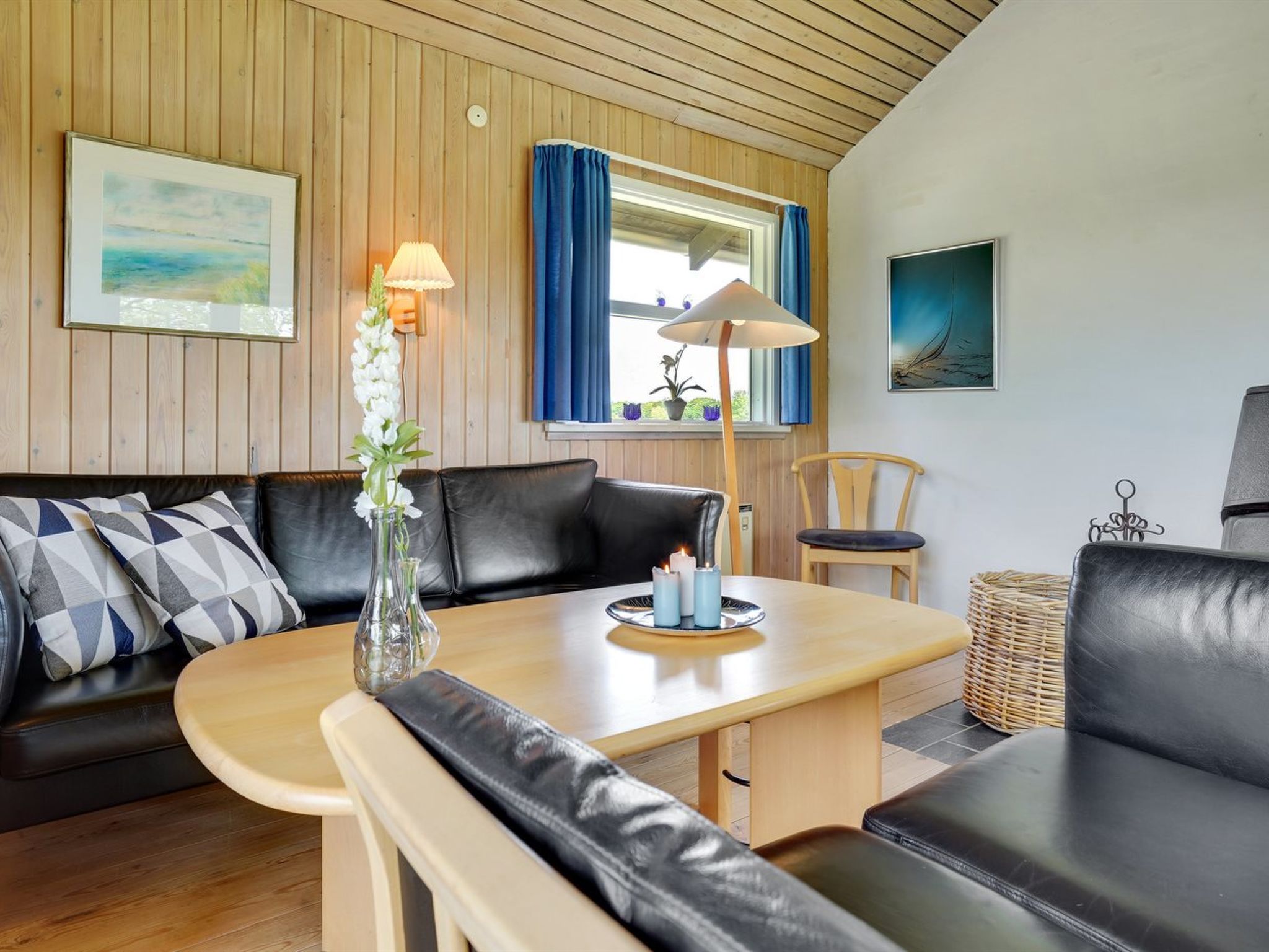 "Janne" - 400m from the sea - Binnen