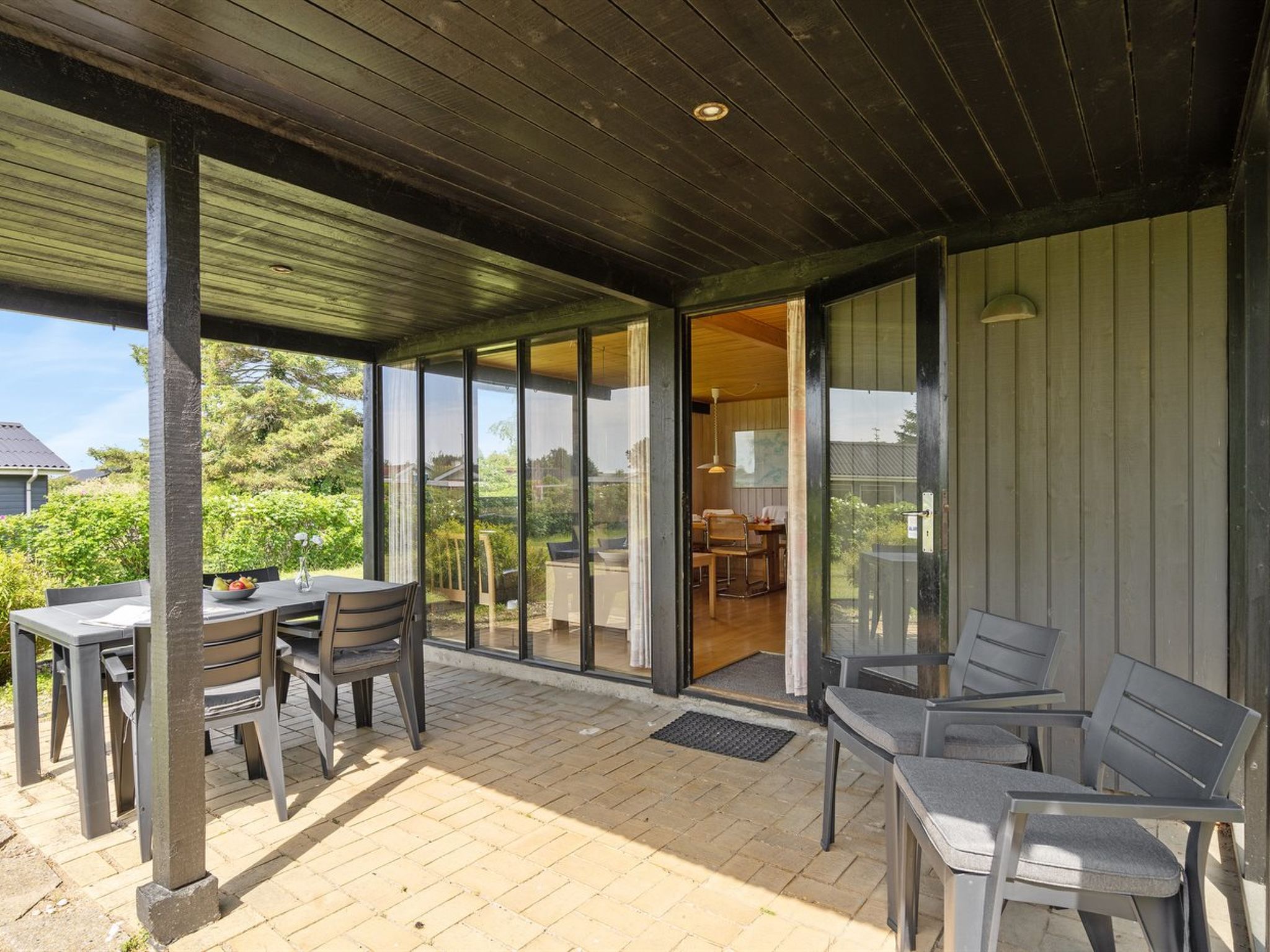 "Veljan" - 400m from the sea - Buiten