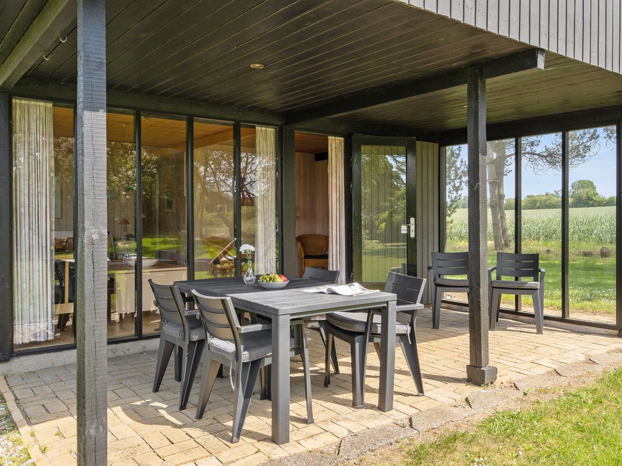 "Veljan" - 400m from the sea - Buiten