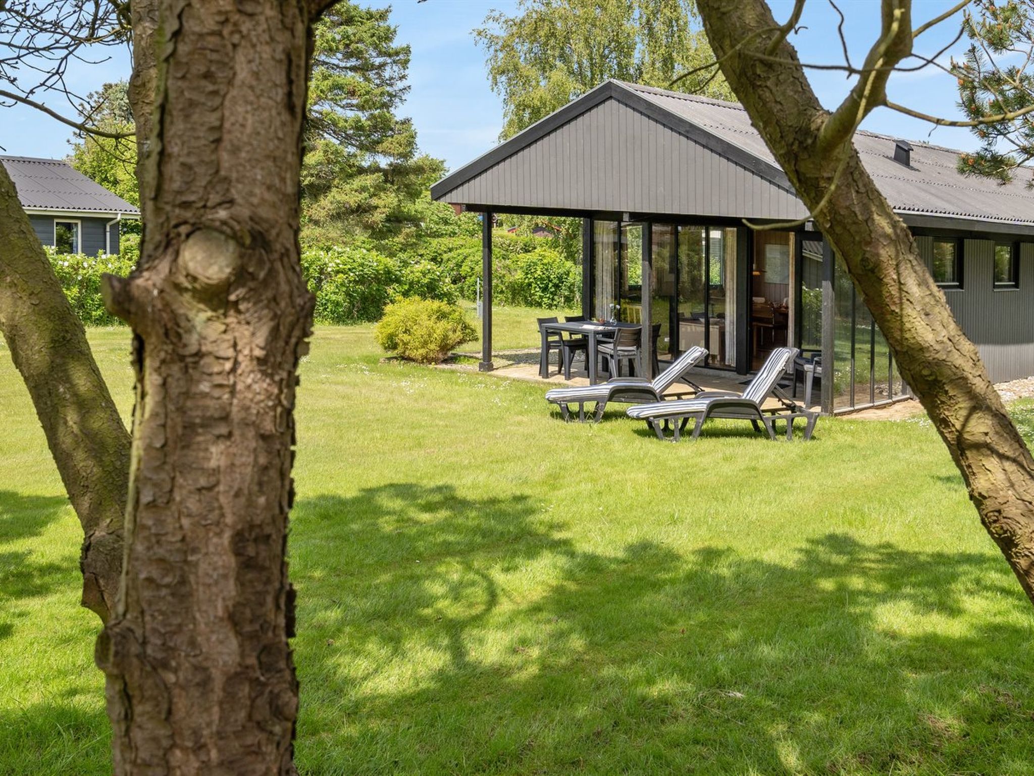 "Veljan" - 400m from the sea - Buiten