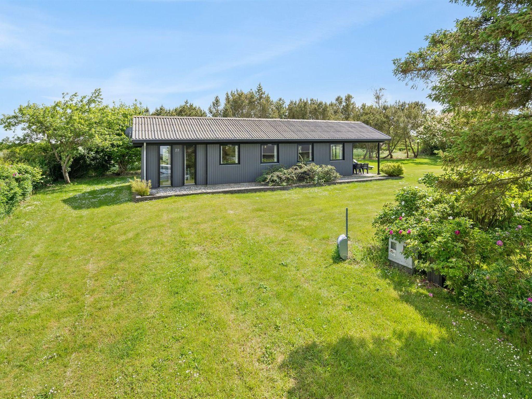 "Veljan" - 400m from the sea - Buiten