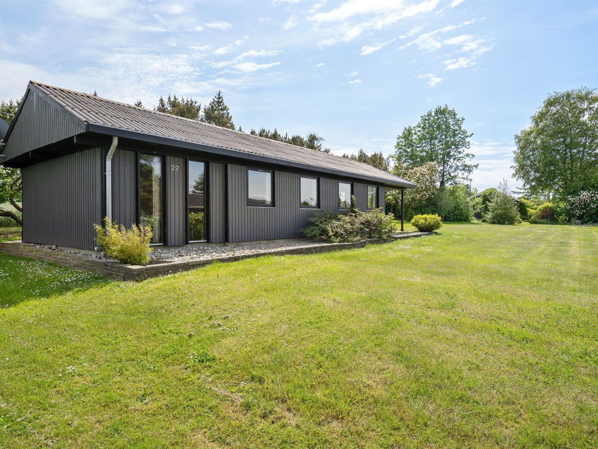 "Veljan" - 400m from the sea - Buiten