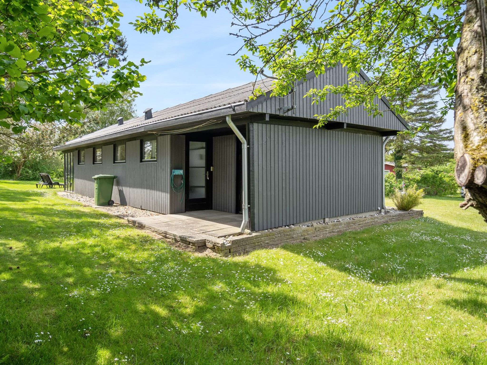 "Veljan" - 400m from the sea - Buiten