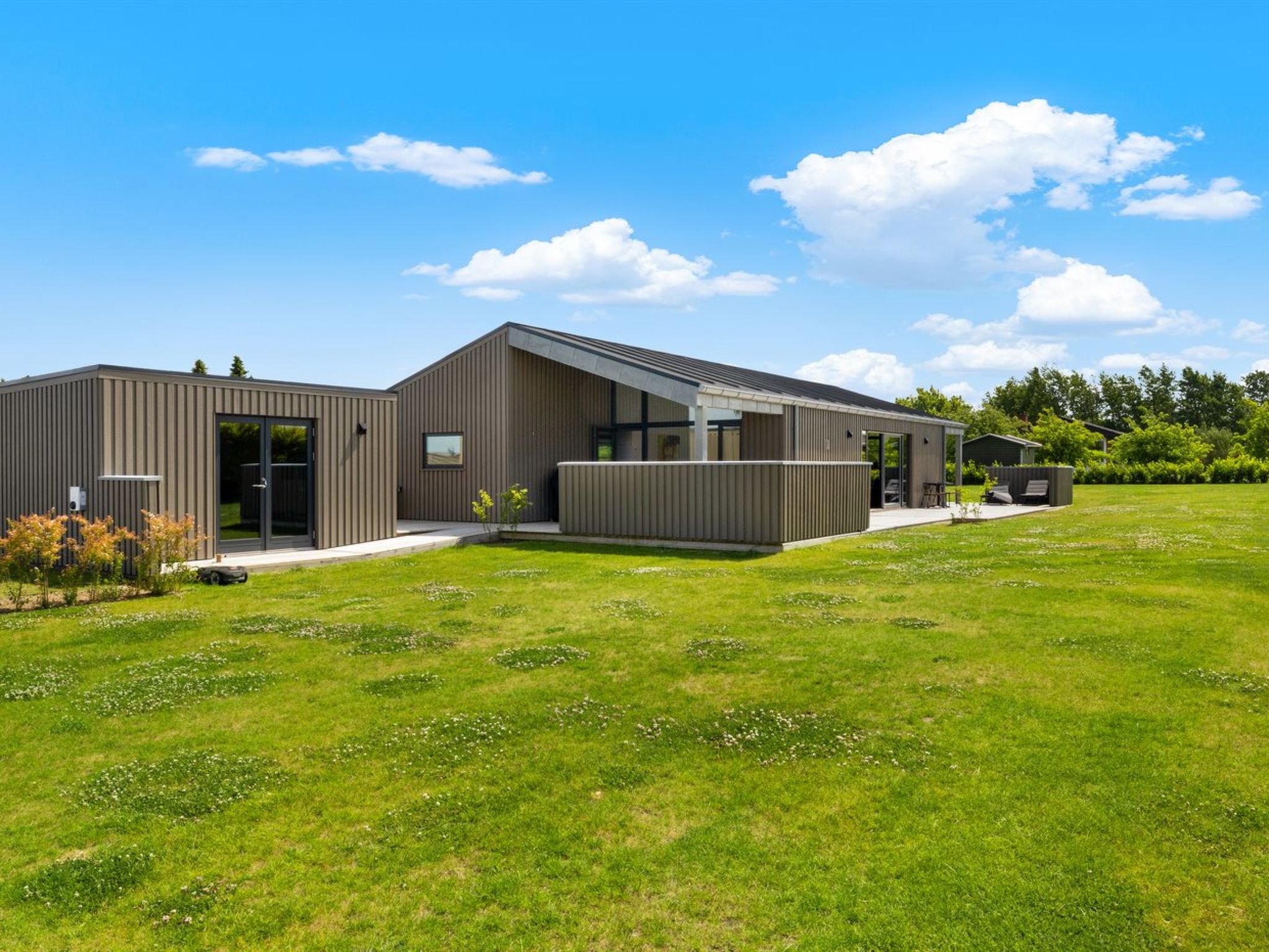 "Tydkil" - 250m from the sea - Buiten