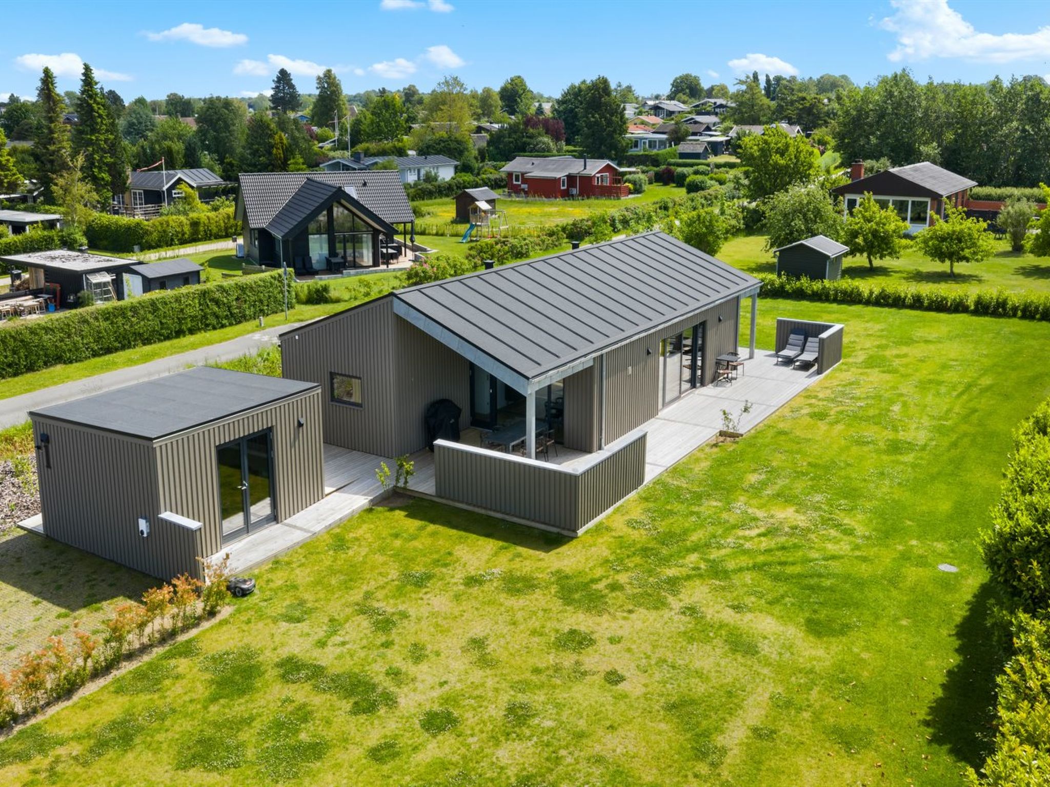 "Tydkil" - 250m from the sea - Buiten