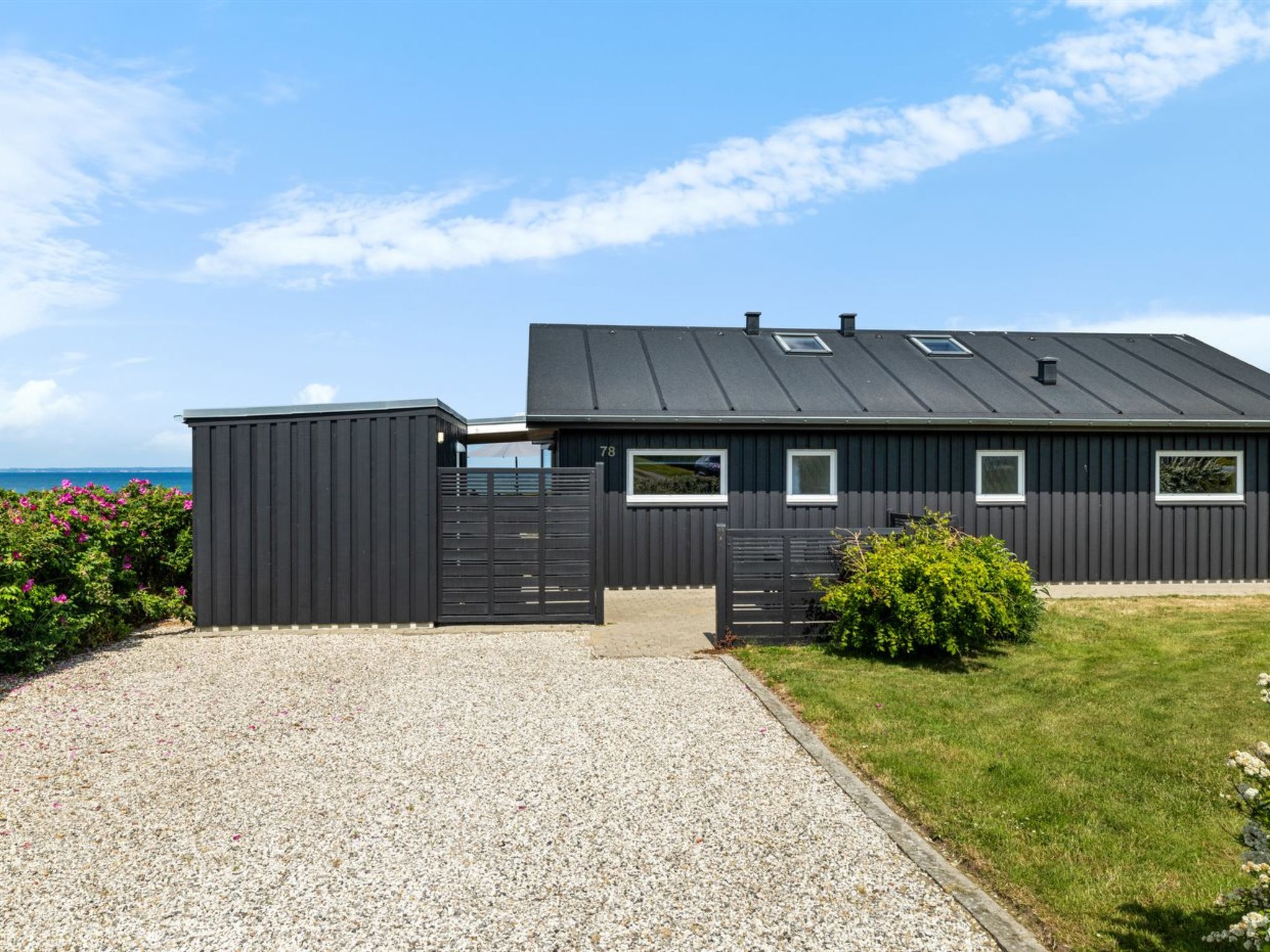 "Drusilla" - 140m from the sea - Buiten