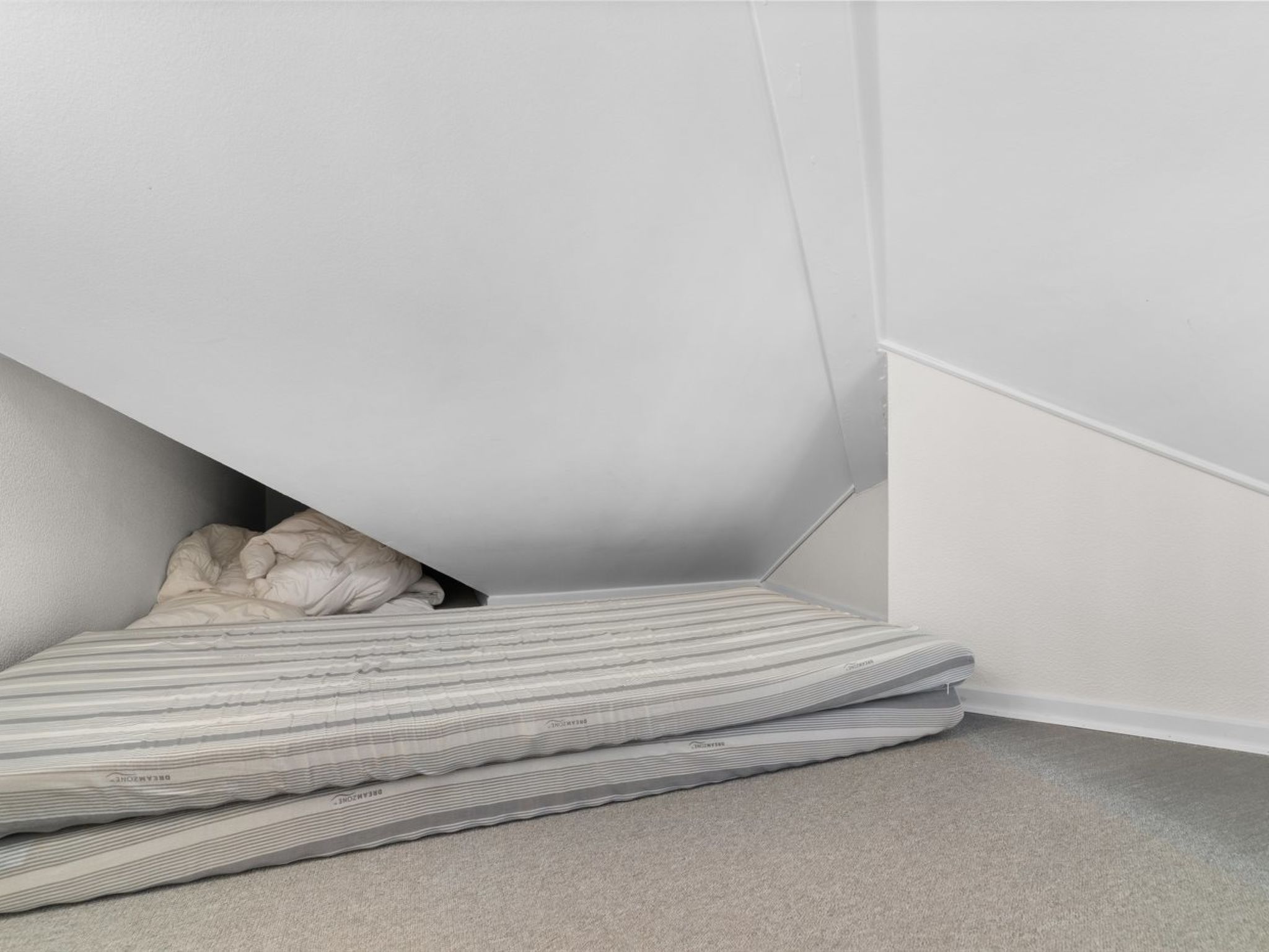 "Alitta" - 240m from the sea-Binnen