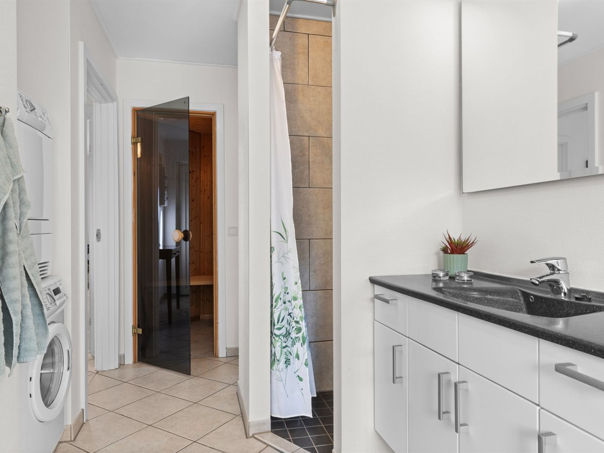 "Alitta" - 240m from the sea-Binnen