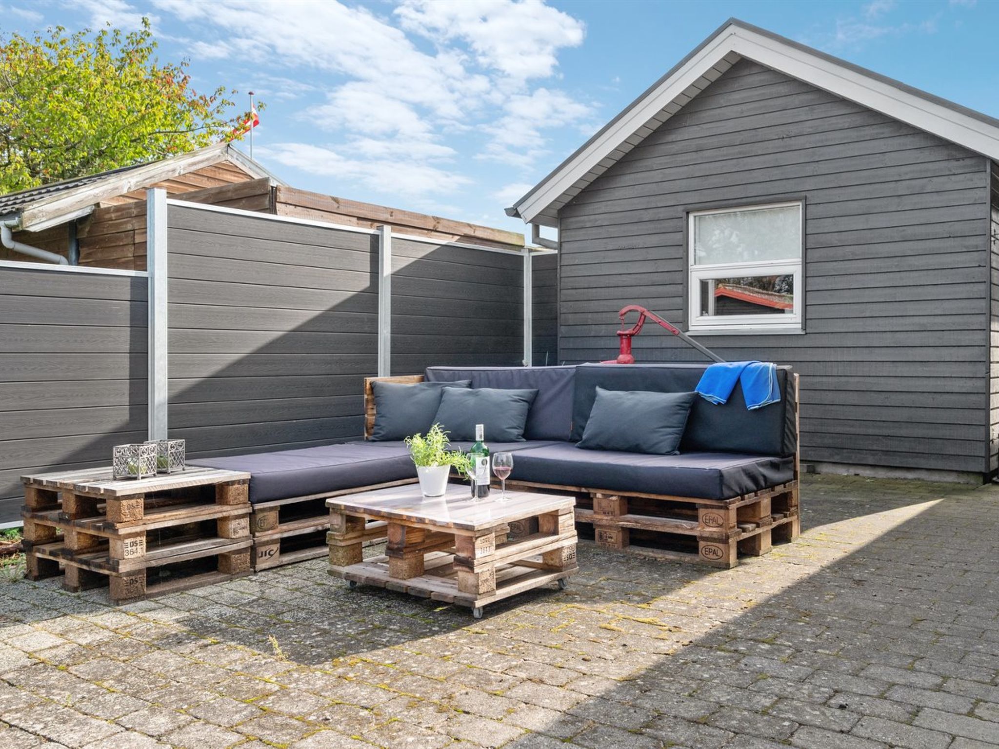 "Thorwith" - 150m from the sea-Buiten