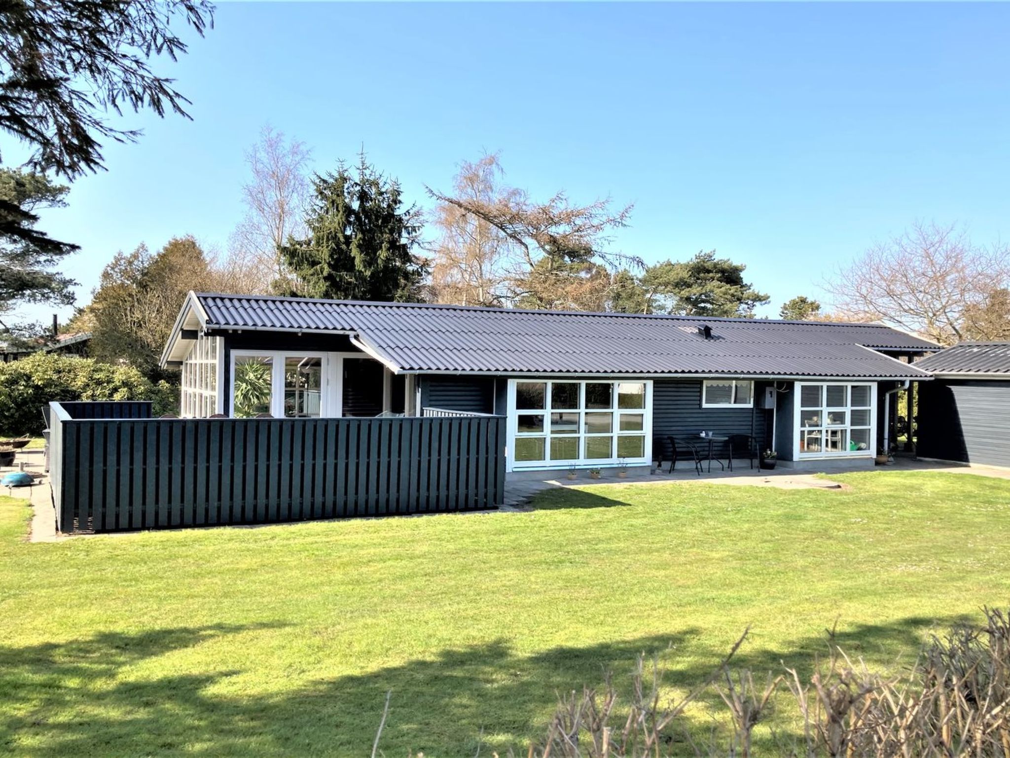 "Aleksa" - 400m from the sea - Buiten