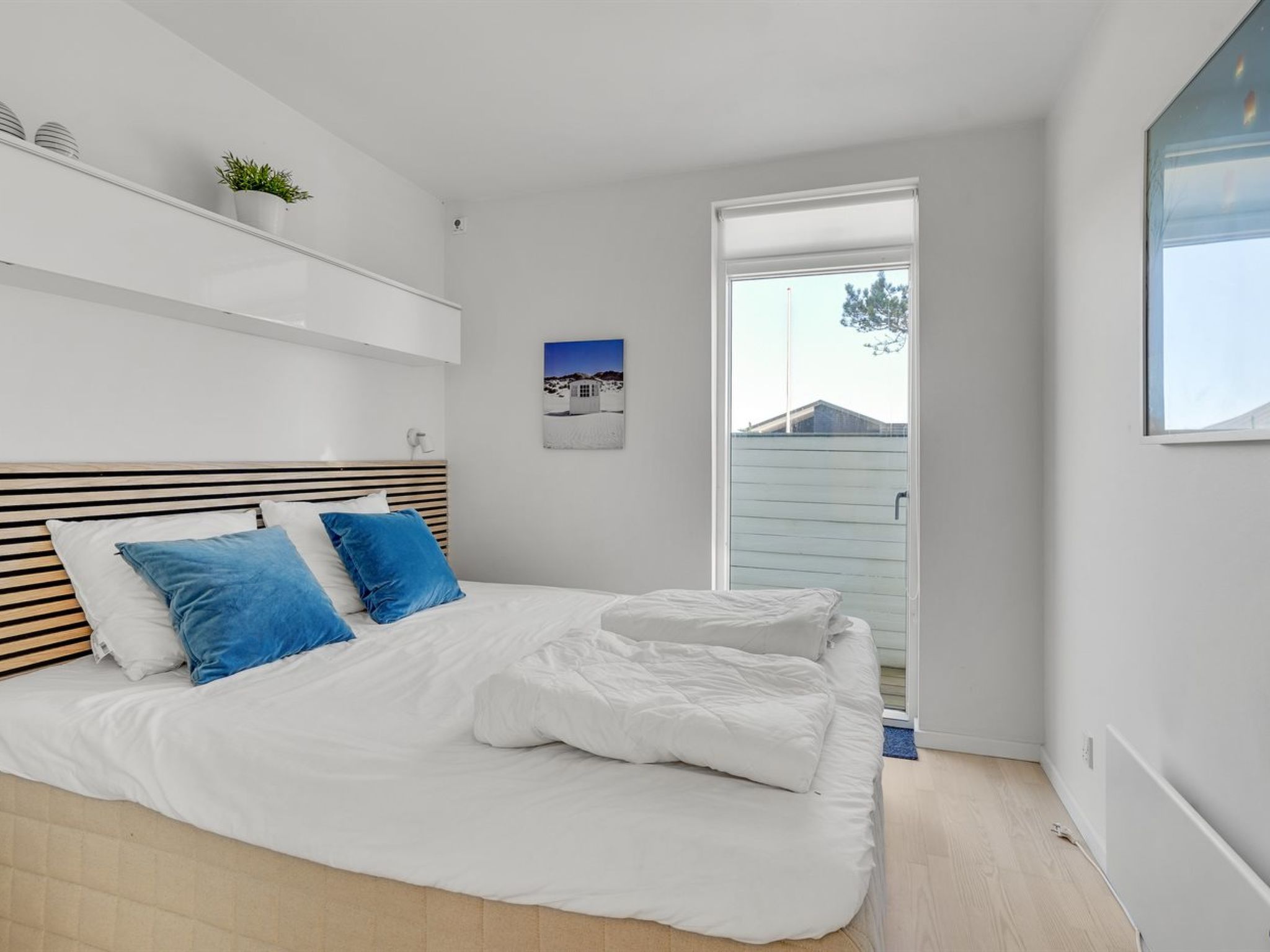 "Biorn" - 70m from the sea-Binnen