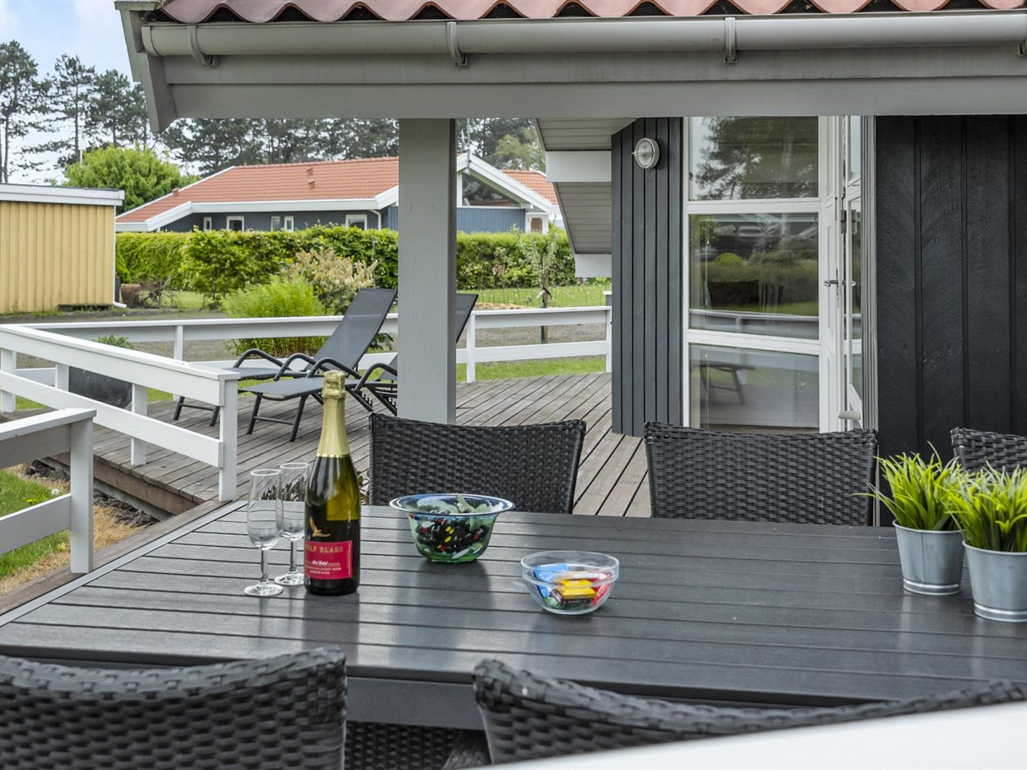 "Barth" - 150m from the sea - Buiten