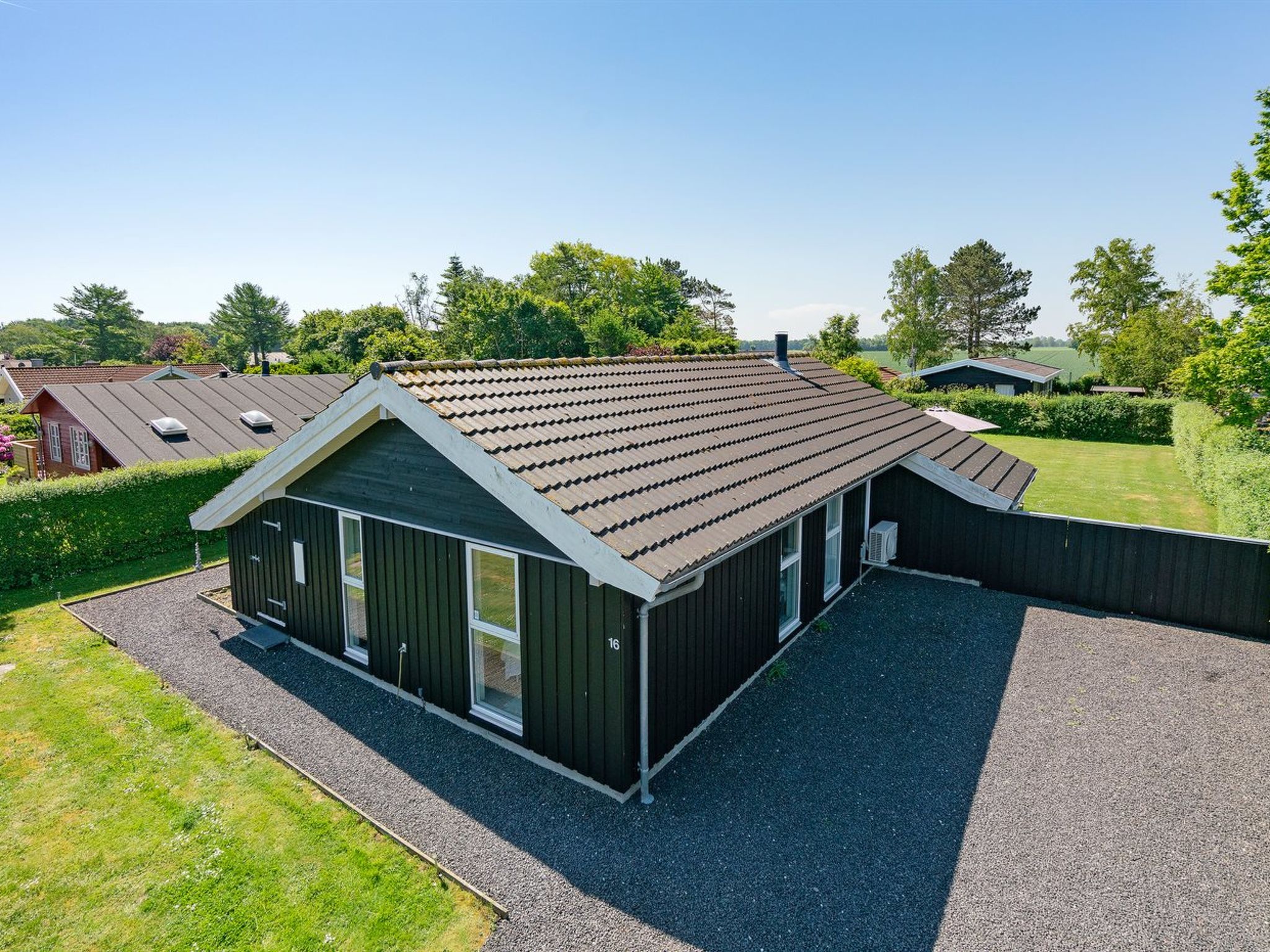 "Maybritt" - 100m from the sea - Buiten