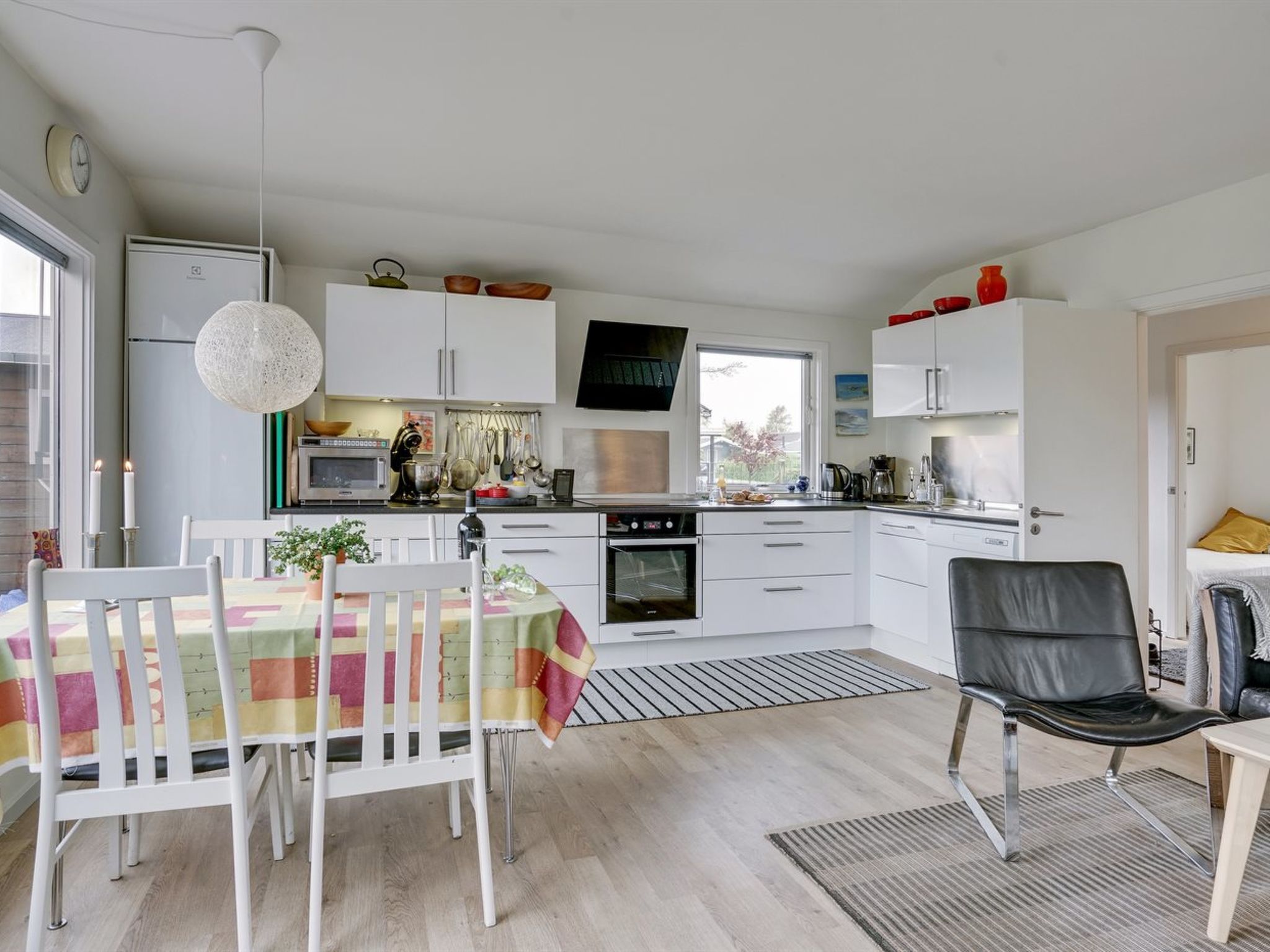 "Ainikki" - 200m from the sea - Binnen