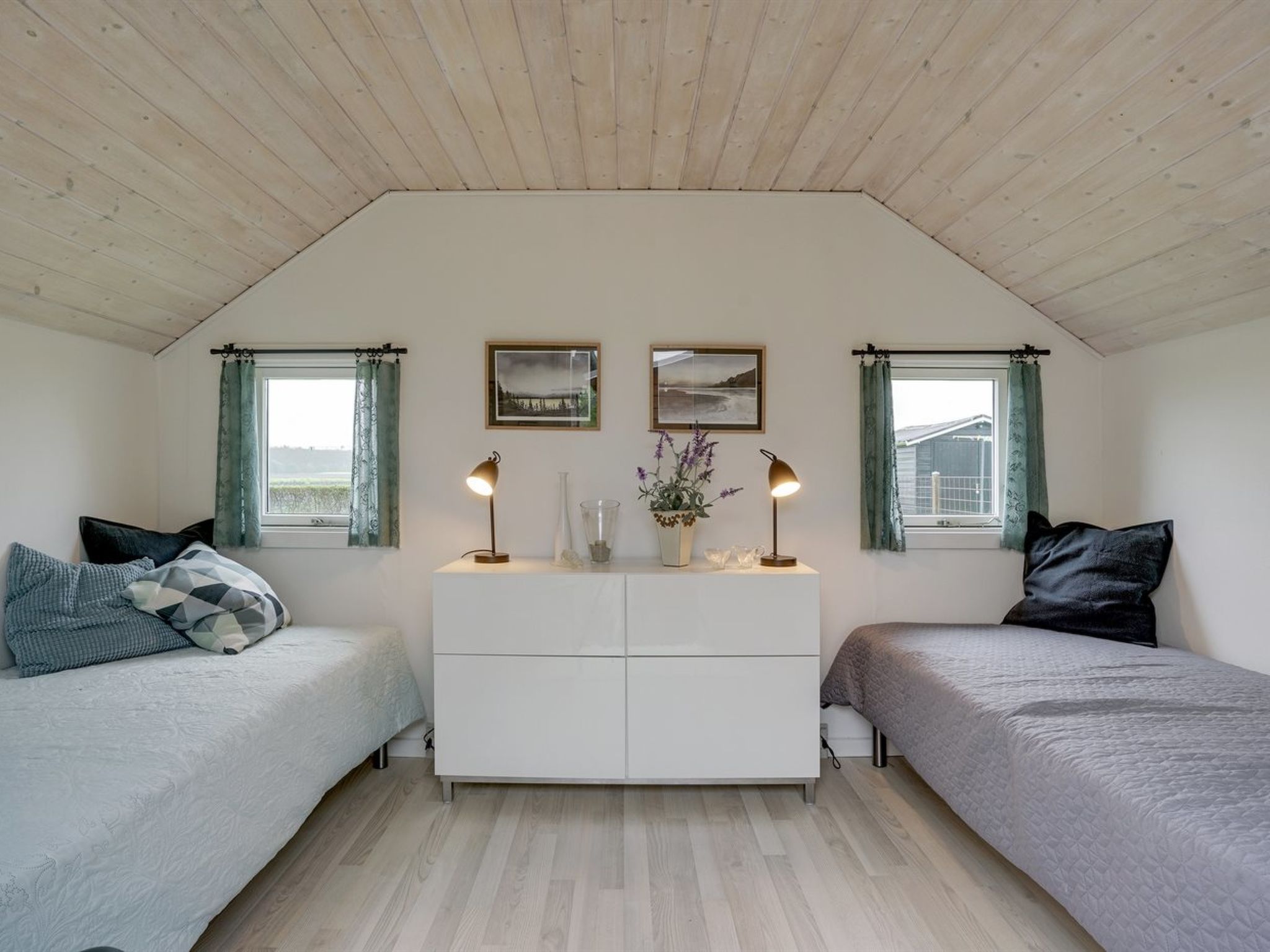 "Ainikki" - 200m from the sea - Binnen