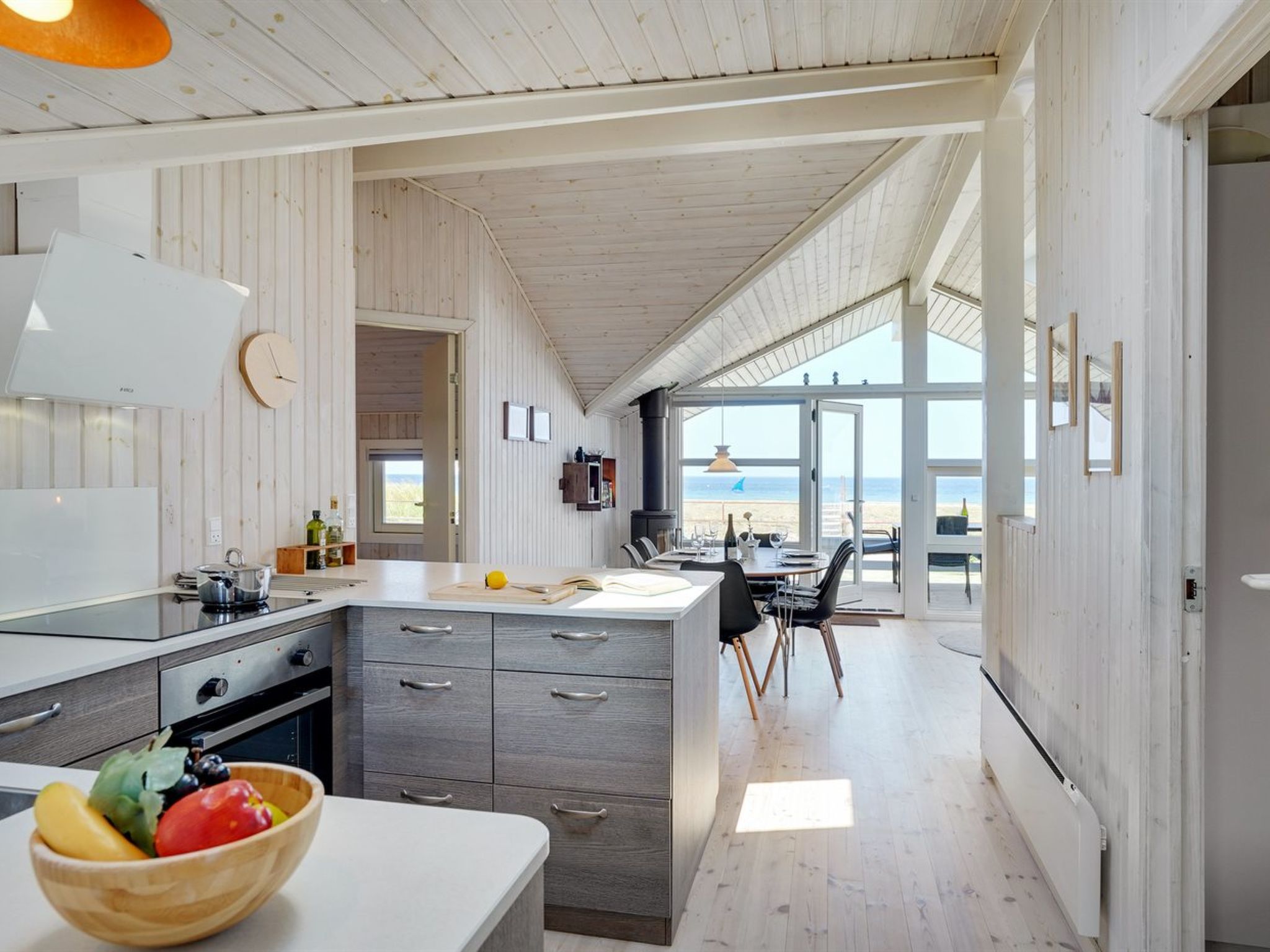 "Diertje" - 10m from the sea - Binnen